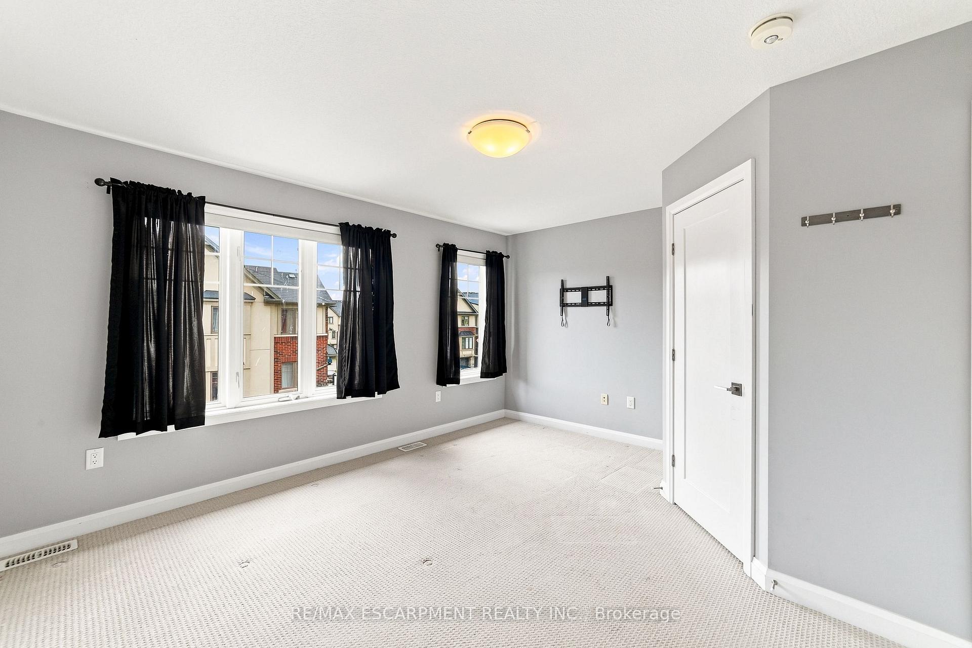 Photo 22 of Unit 86, 1169 Garner Road E, Hamilton, Ancaster — HOMEH