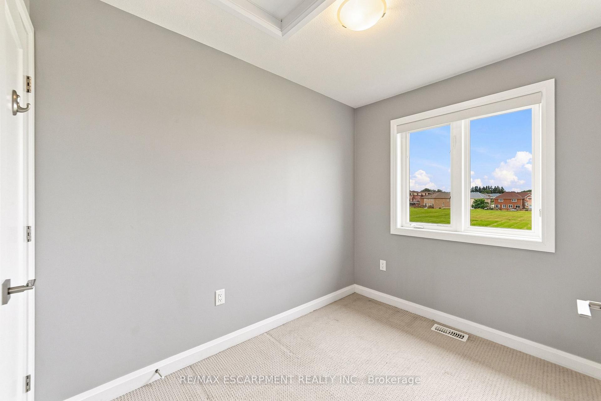 Photo 27 of Unit 86, 1169 Garner Road E, Hamilton, Ancaster — HOMEH