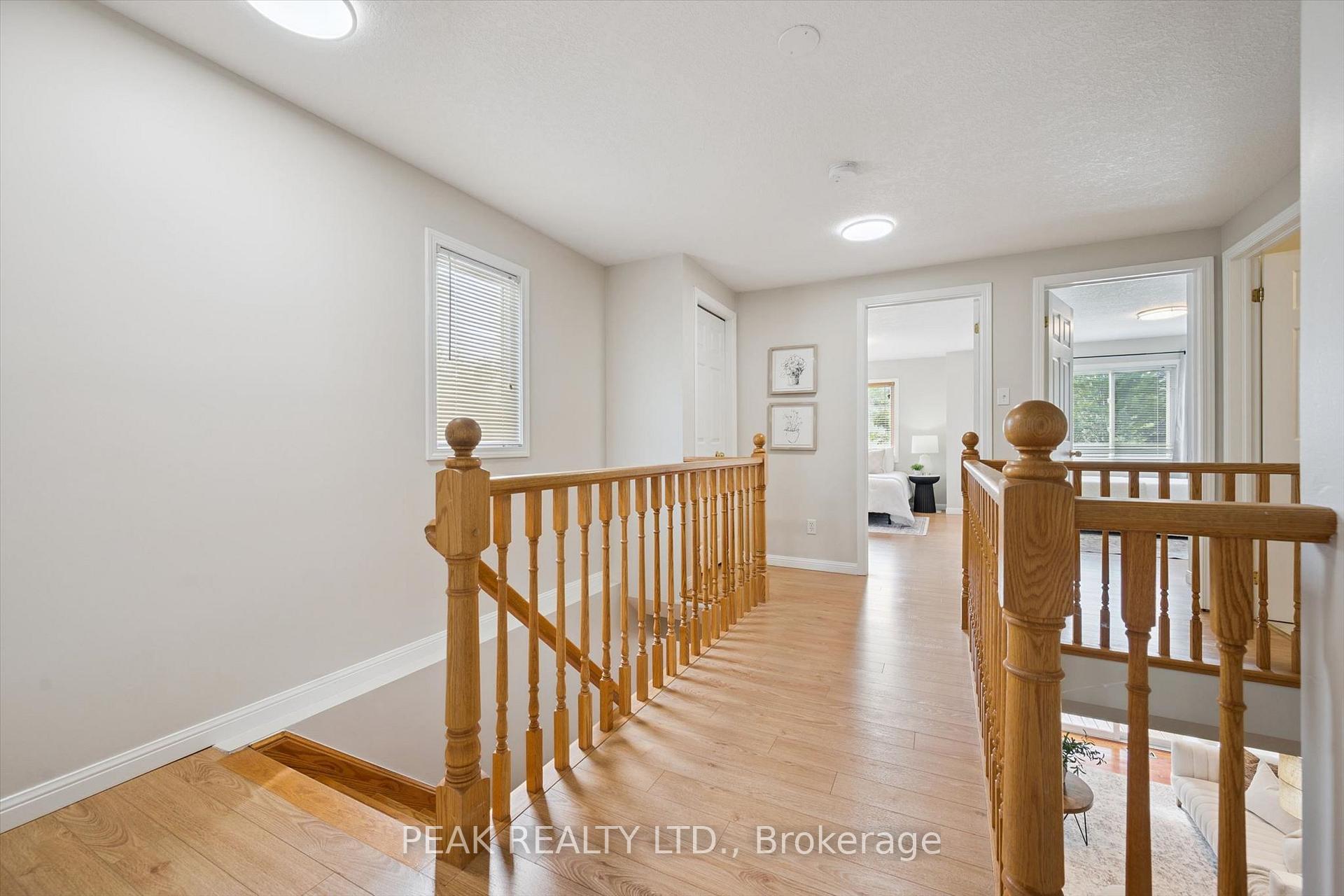 Photo 15 of 166 Windflower Drive, Kitchener, Larentian West — HOMEH
