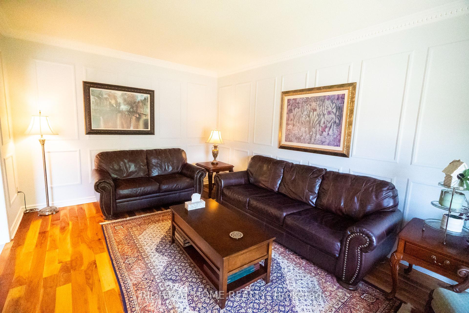 Photo 6 of 2427 Erin Centre Boulevard, Mississauga, Central Erin Mills — HOMEH