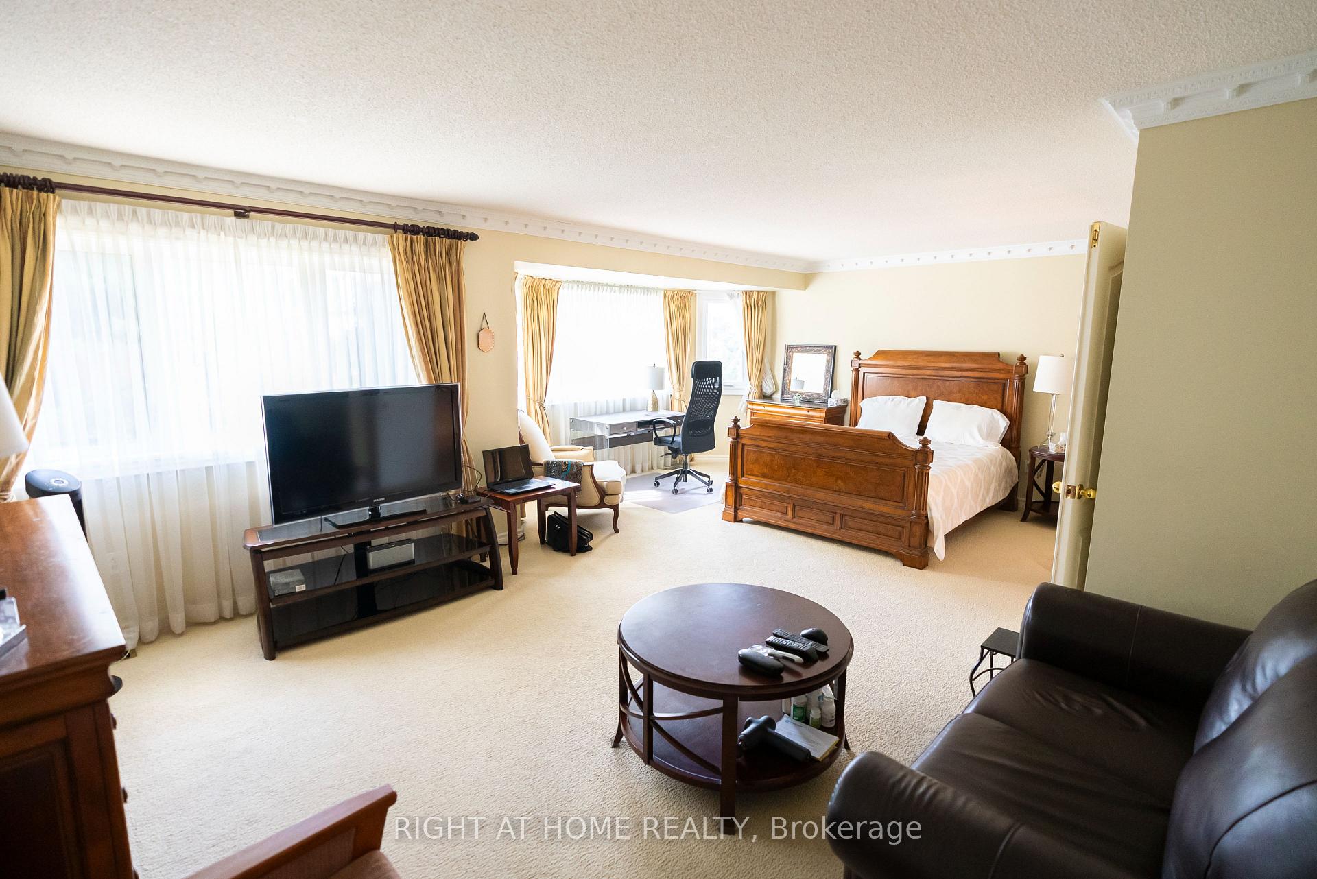 Photo 17 of 2427 Erin Centre Boulevard, Mississauga, Central Erin Mills — HOMEH