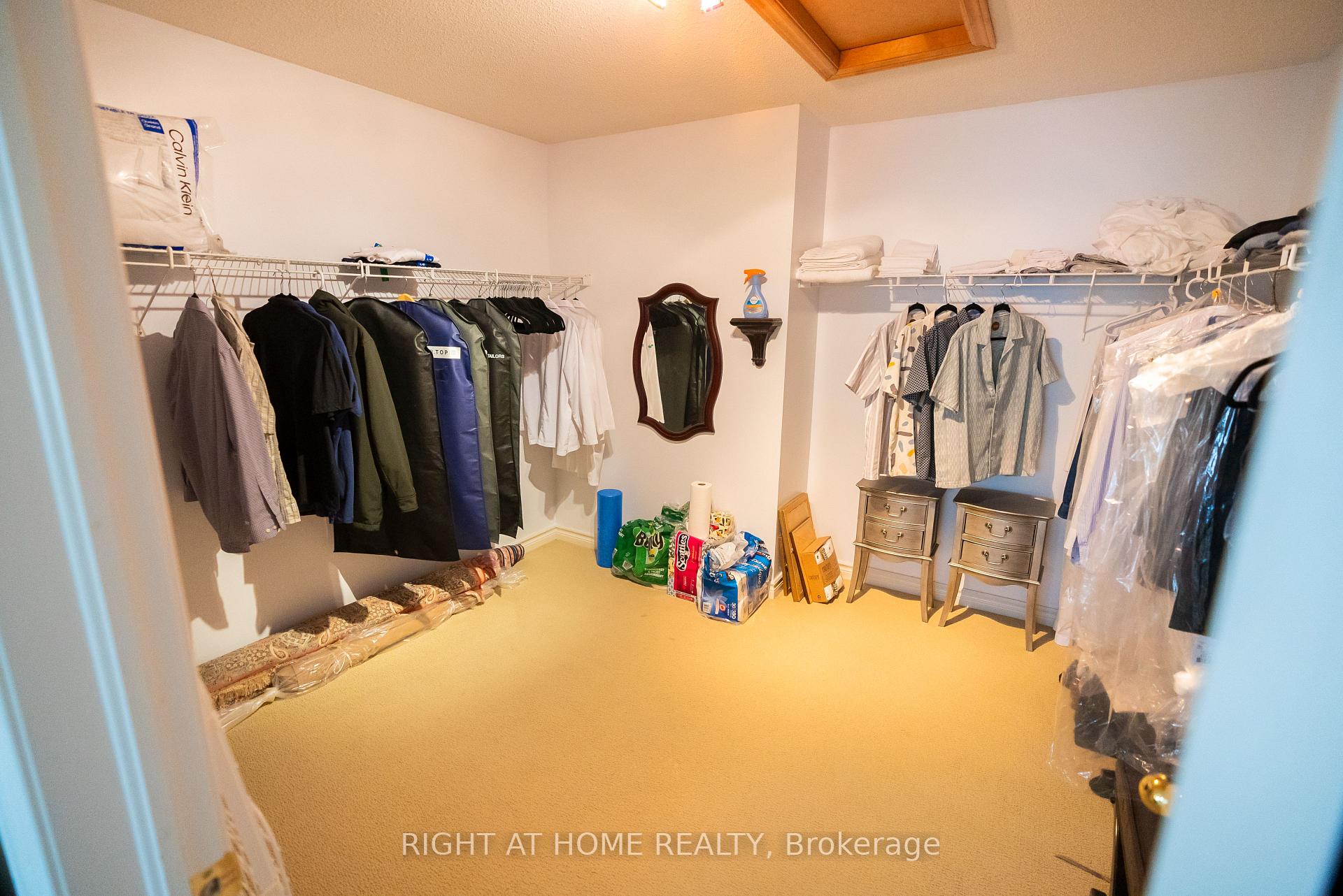 Photo 18 of 2427 Erin Centre Boulevard, Mississauga, Central Erin Mills — HOMEH