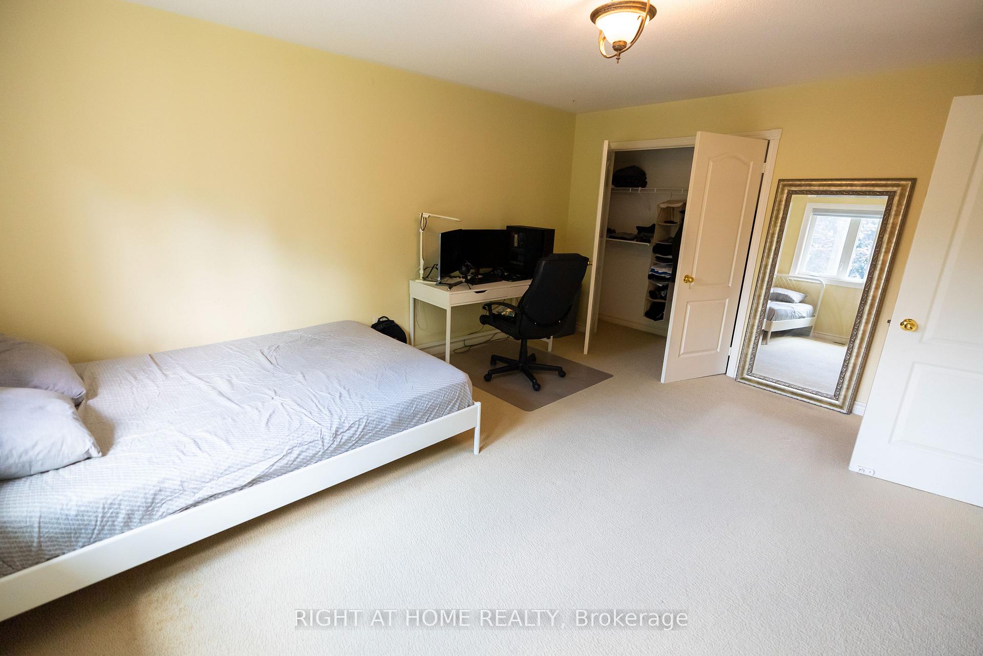 Photo 23 of 2427 Erin Centre Boulevard, Mississauga, Central Erin Mills — HOMEH
