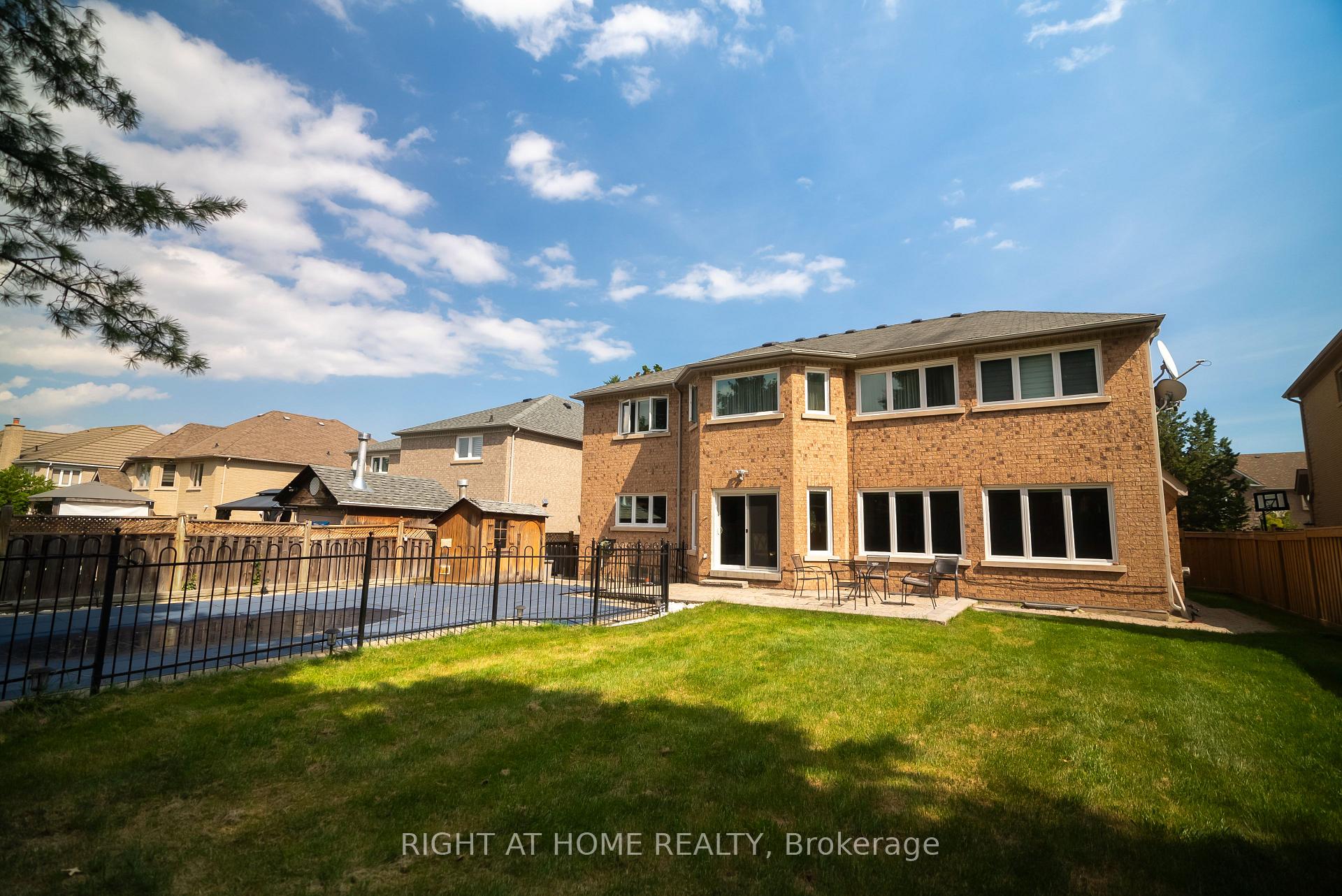 Photo 39 of 2427 Erin Centre Boulevard, Mississauga, Central Erin Mills — HOMEH