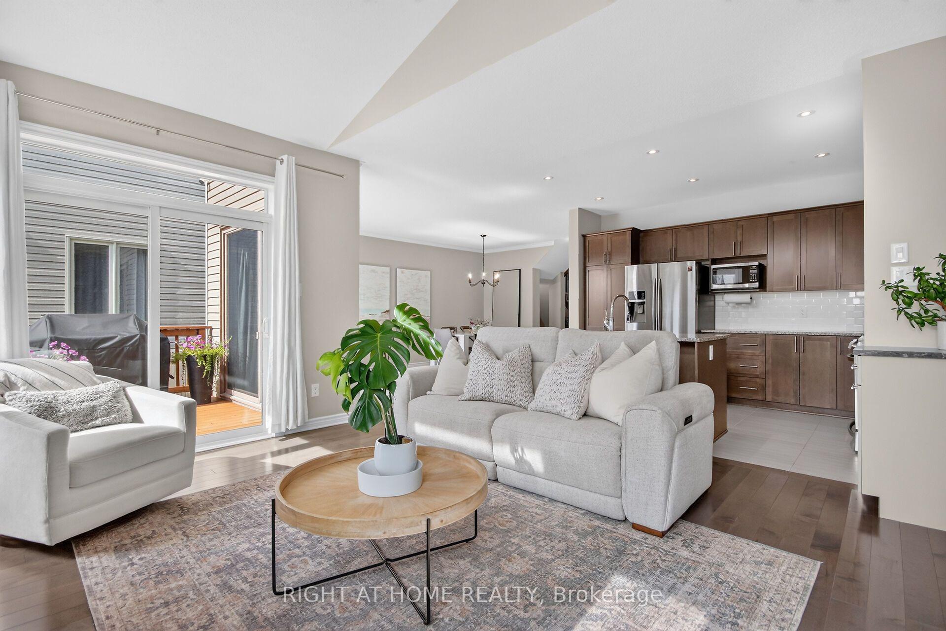 Photo 8 of 207 Mareth Way, Ottawa, Riverside South/Gloucester Glen — HOMEH