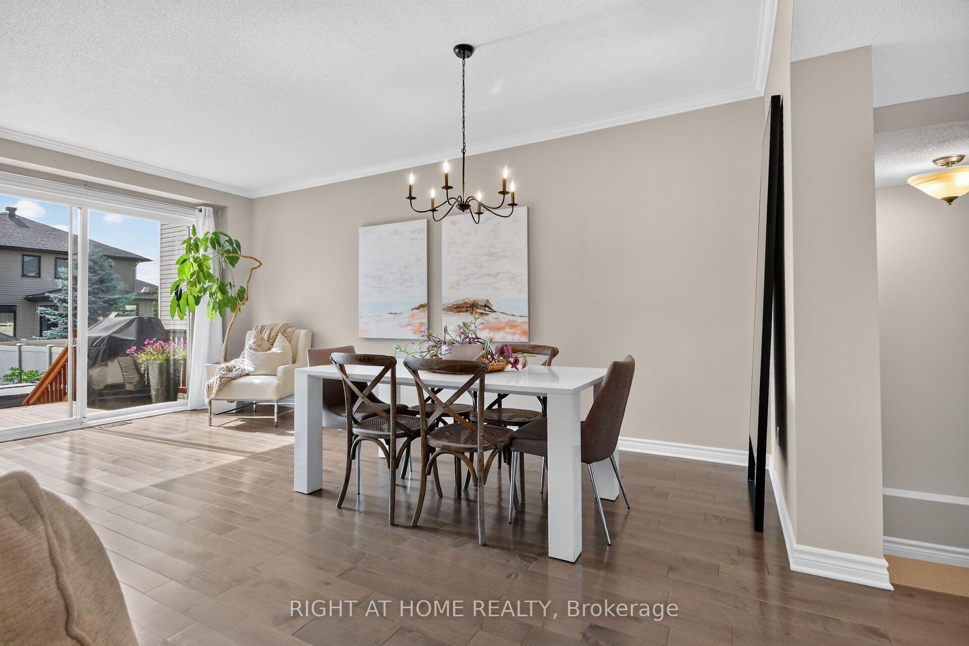 Photo 9 of 207 Mareth Way, Ottawa, Riverside South/Gloucester Glen — HOMEH