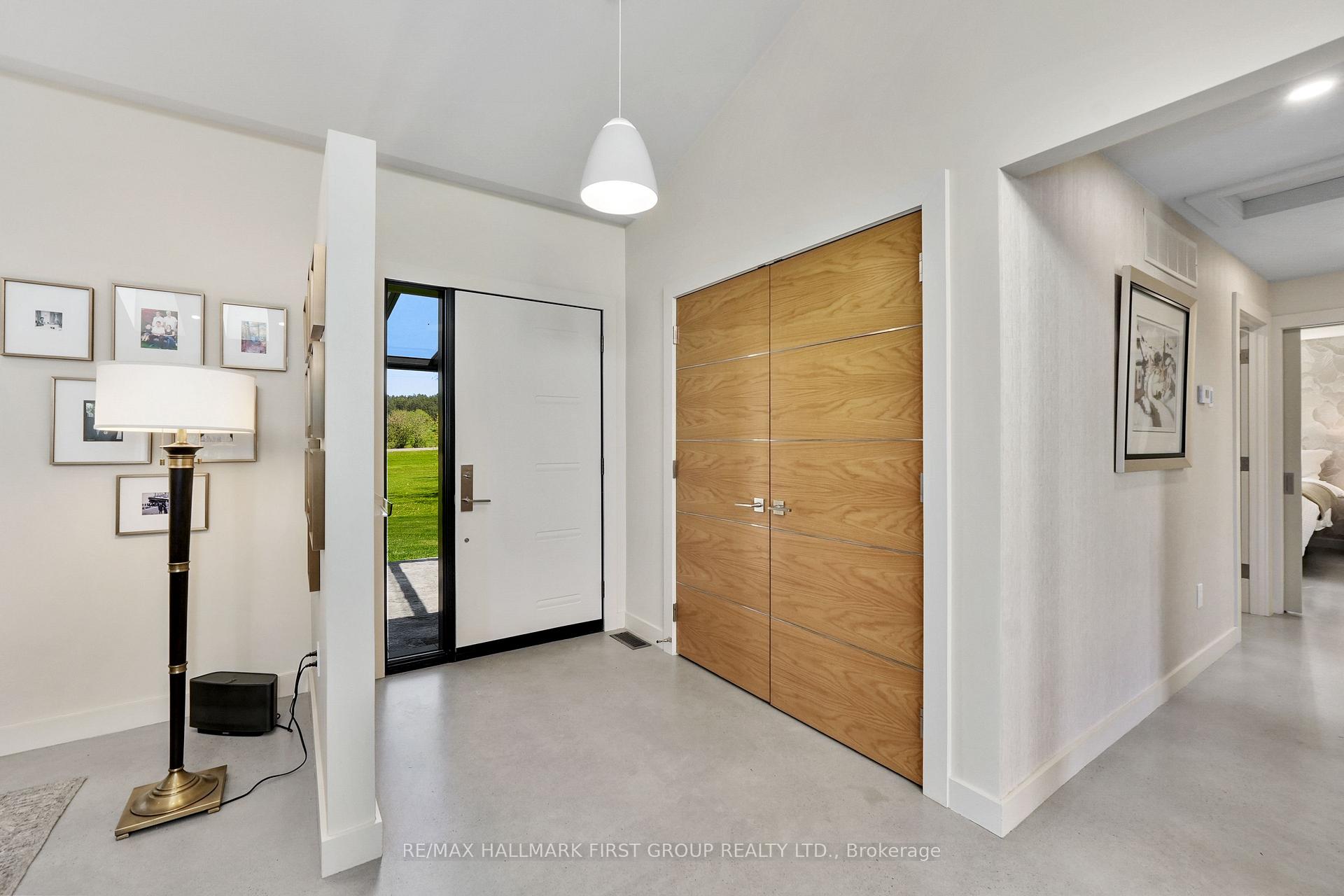 Photo 6 of 4566 Harwood Road, Hamilton Township, Rural Hamilton — HOMEH