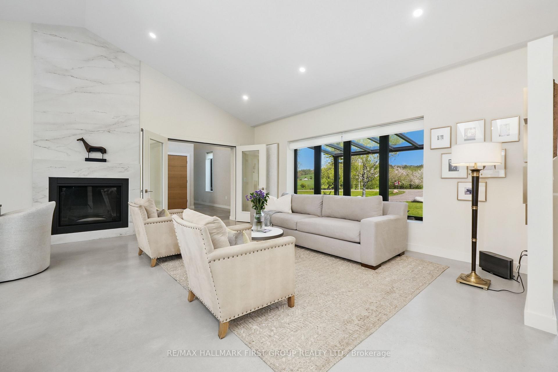 Photo 7 of 4566 Harwood Road, Hamilton Township, Rural Hamilton — HOMEH