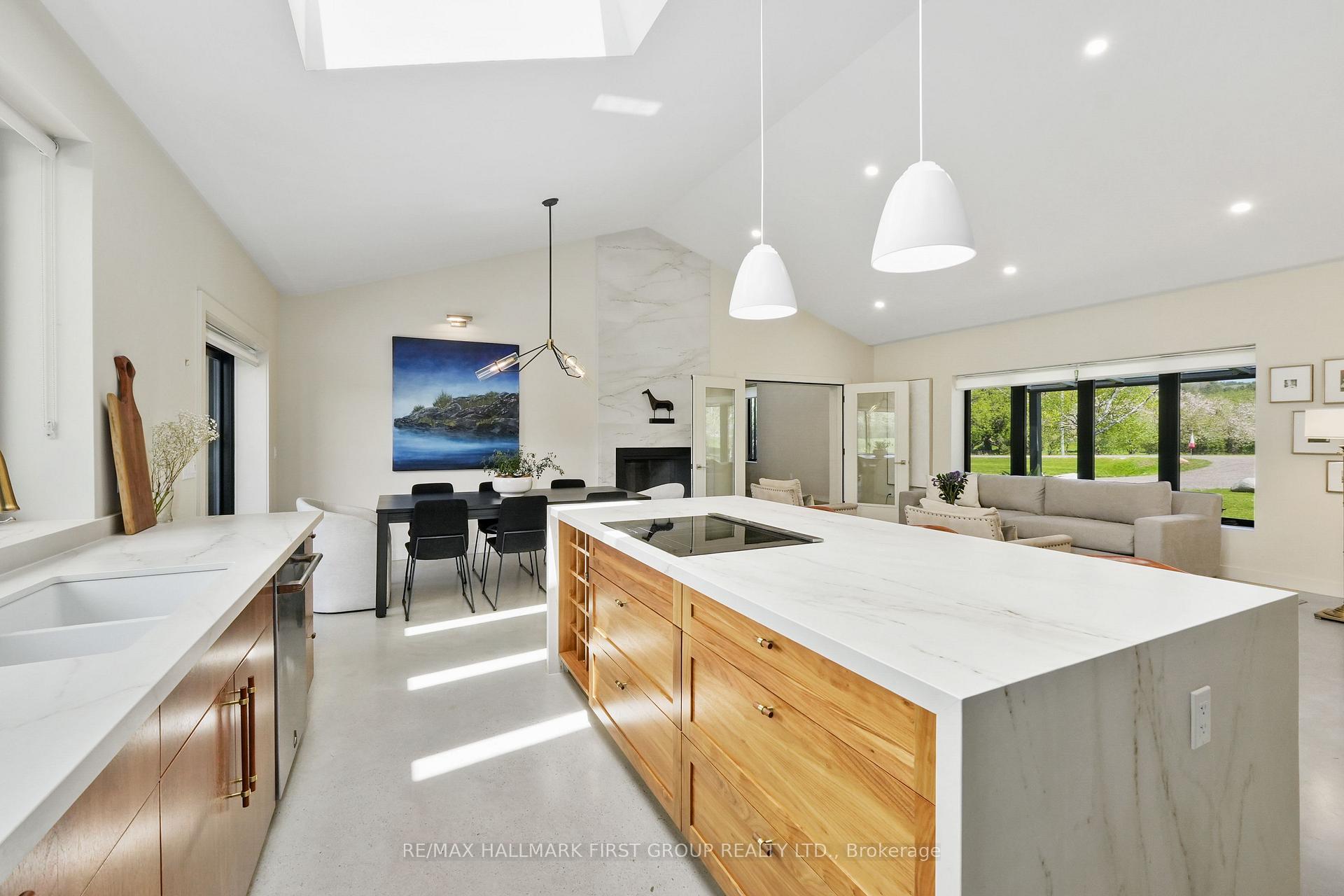 Photo 14 of 4566 Harwood Road, Hamilton Township, Rural Hamilton — HOMEH