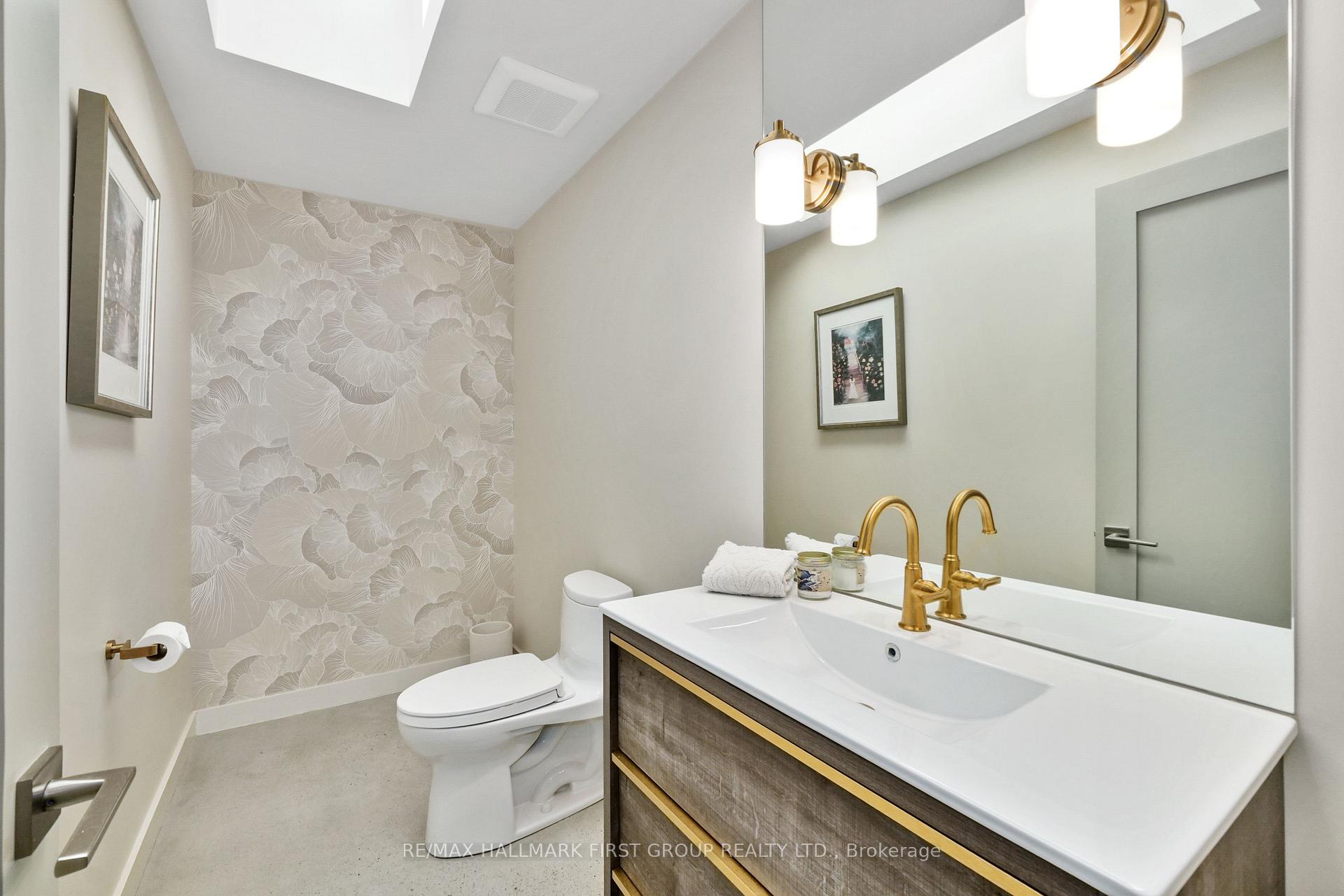 Photo 31 of 4566 Harwood Road, Hamilton Township, Rural Hamilton — HOMEH