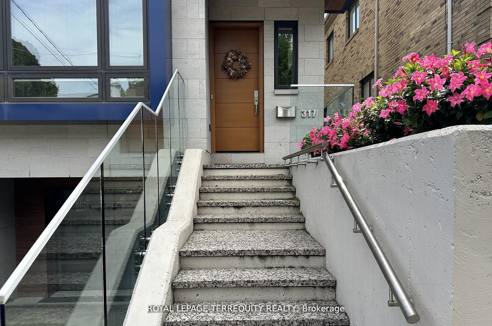 Photo 2 of 317 Keewatin Avenue, Toronto, Mount Pleasant East — HOMEH