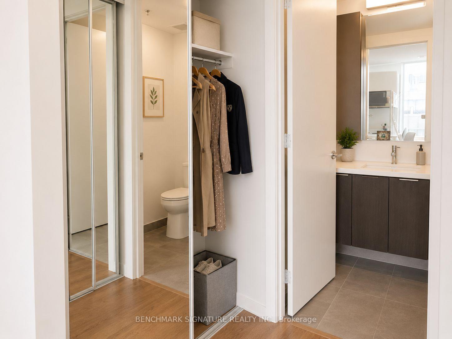 Photo 4 of Unit 606, 203 College Street, Toronto, Kensington-Chinatown — HOMEH