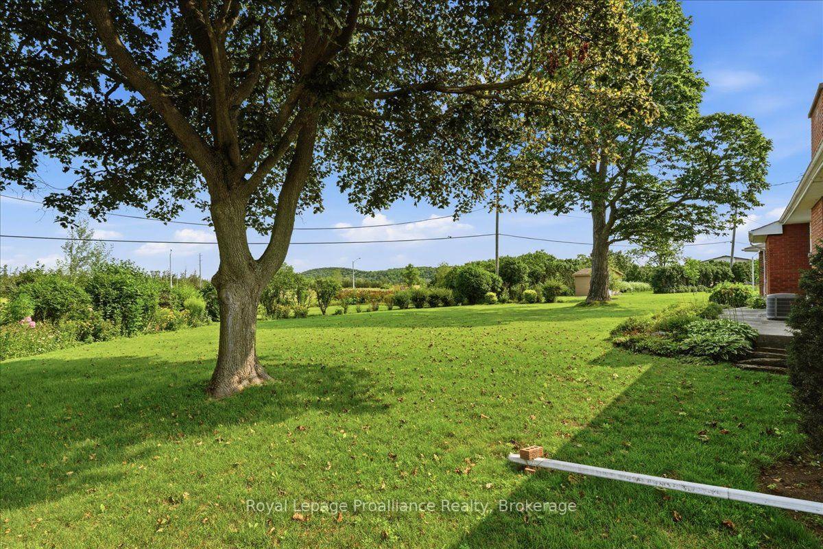 Photo 39 of 120 Sidney Crescent, Quinte West, Sidney Ward — HOMEH
