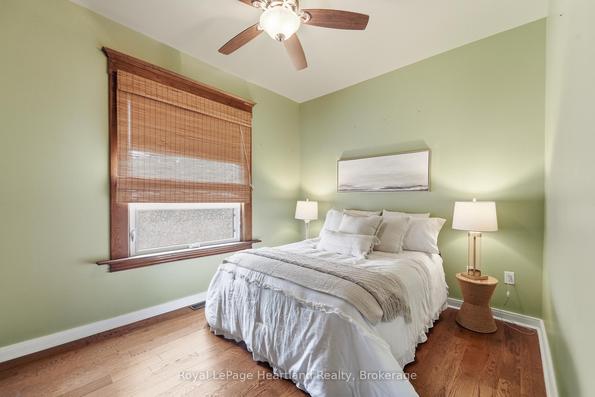 Photo 18 of 5 Britannia Road W, Goderich, Goderich (Town) — HOMEH