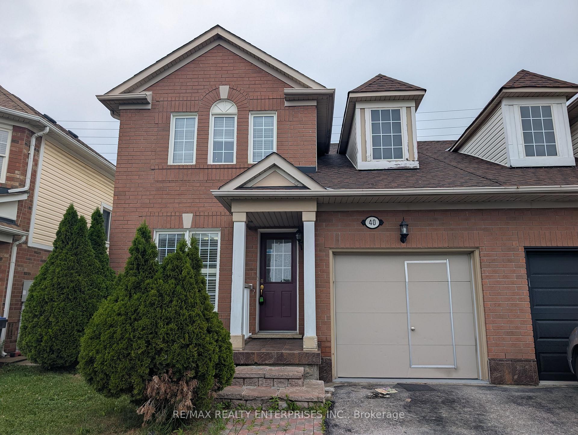 Photo 1 of 40 Sweetwood Circle, Brampton, Fletcher's Meadow — HOMEH
