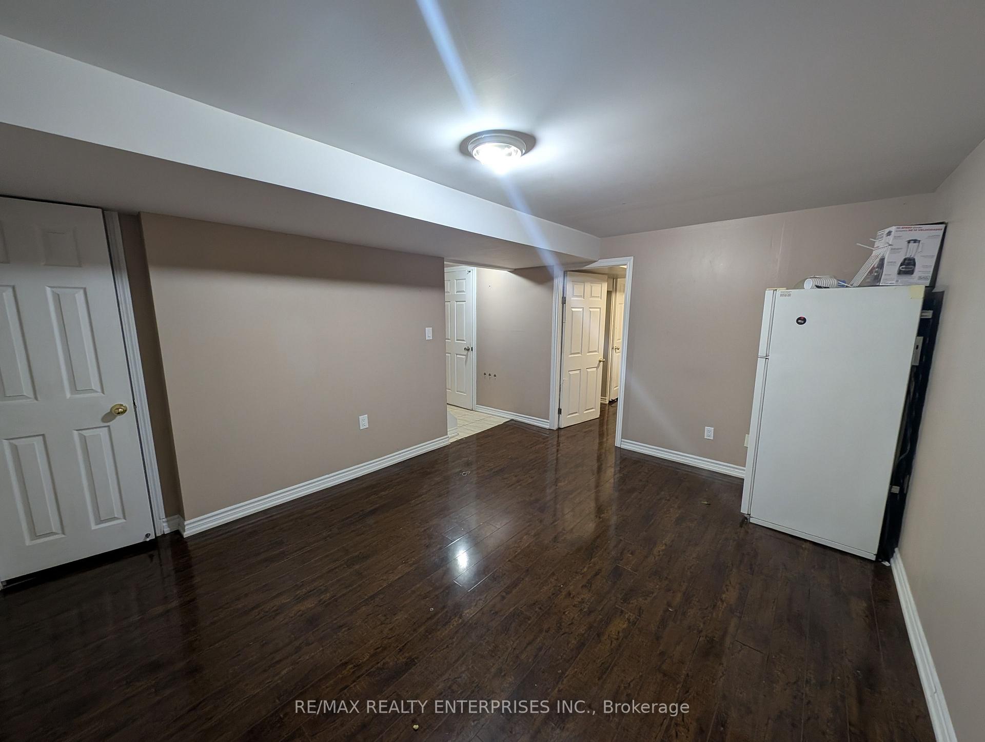 Photo 22 of 40 Sweetwood Circle, Brampton, Fletcher's Meadow — HOMEH
