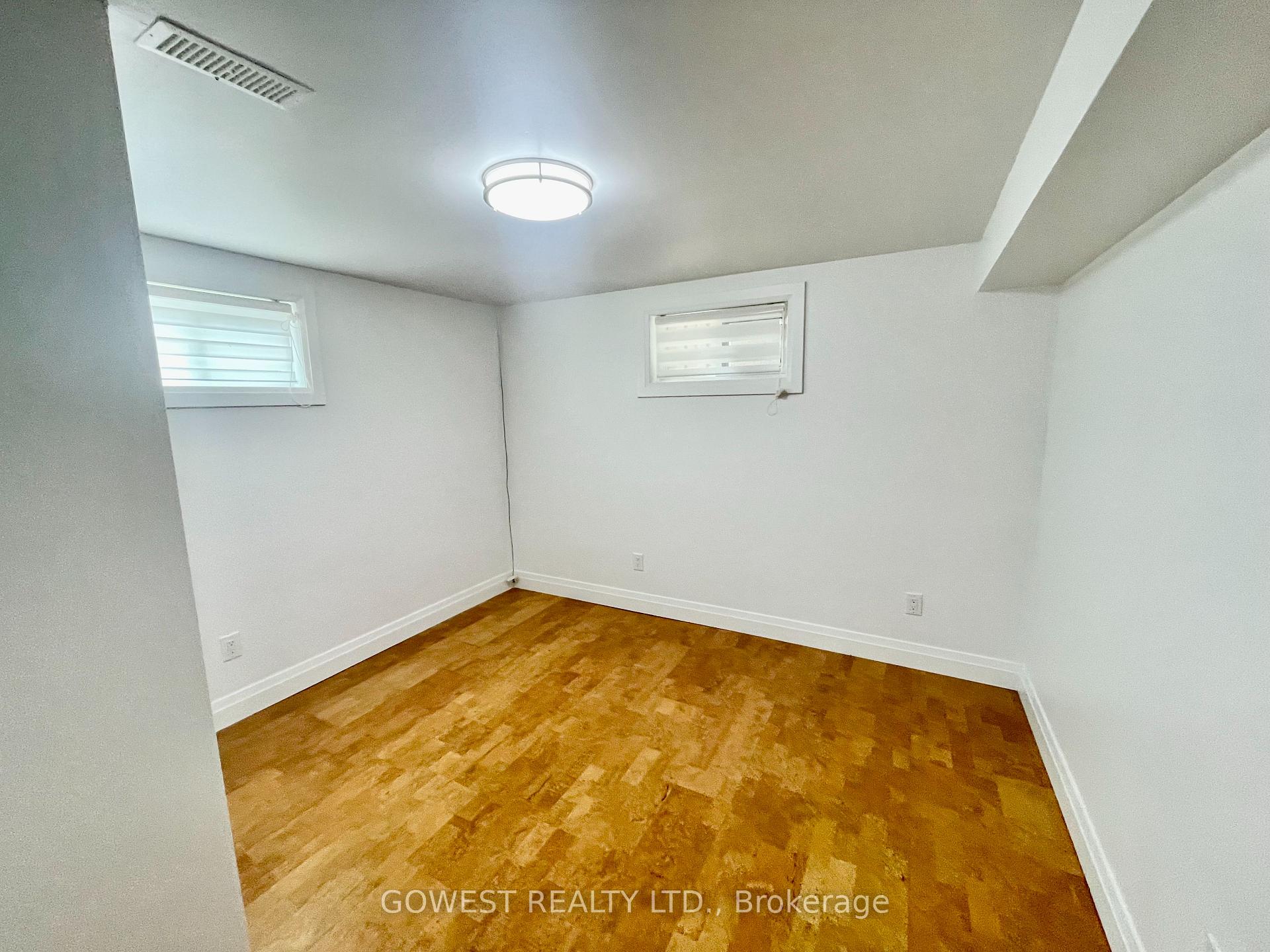 Photo 6 of Unit Lower, 42 Briarwood Crescent, Hamilton, Buchanan — HOMEH