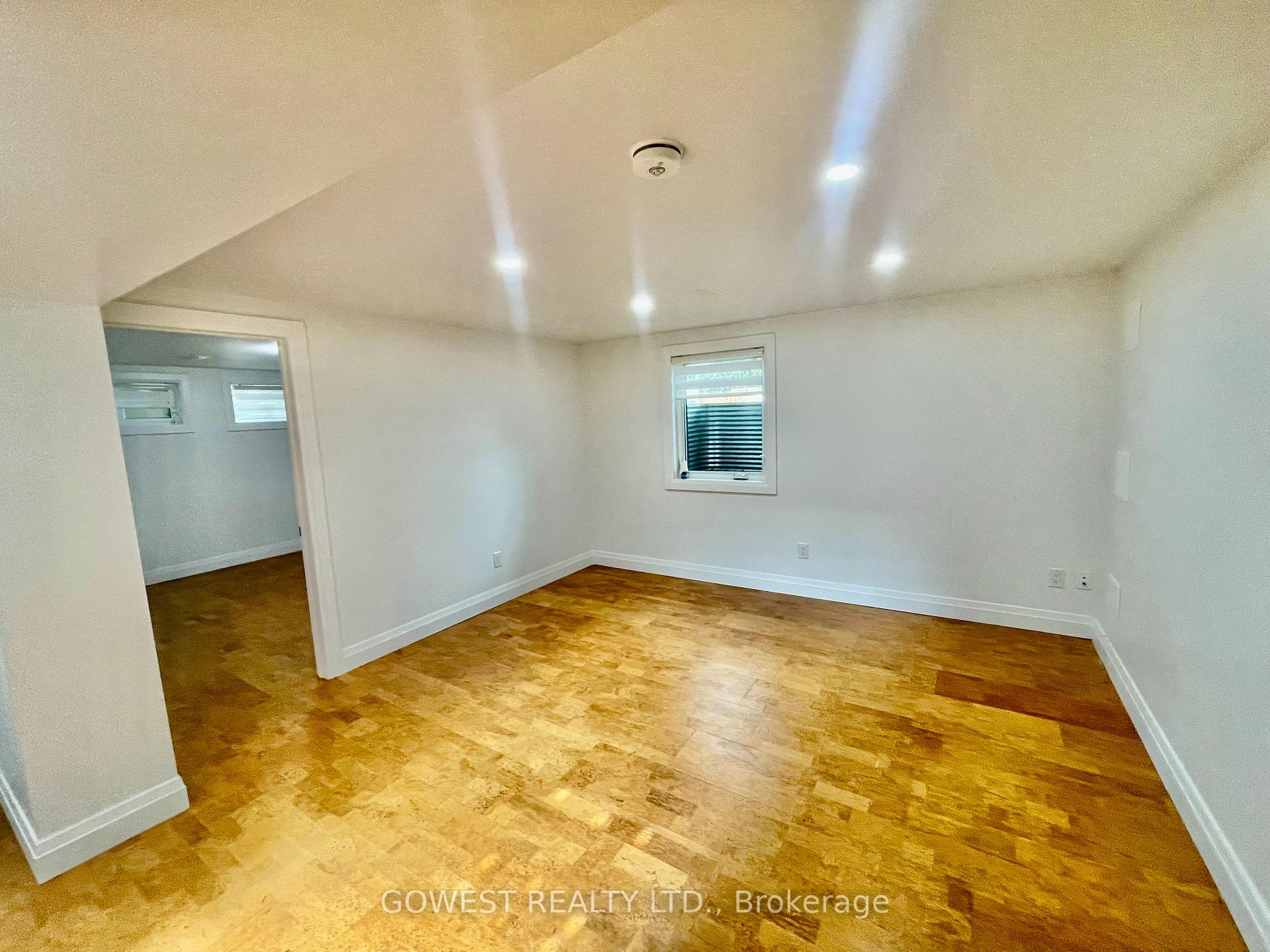 Photo 10 of Unit Lower, 42 Briarwood Crescent, Hamilton, Buchanan — HOMEH