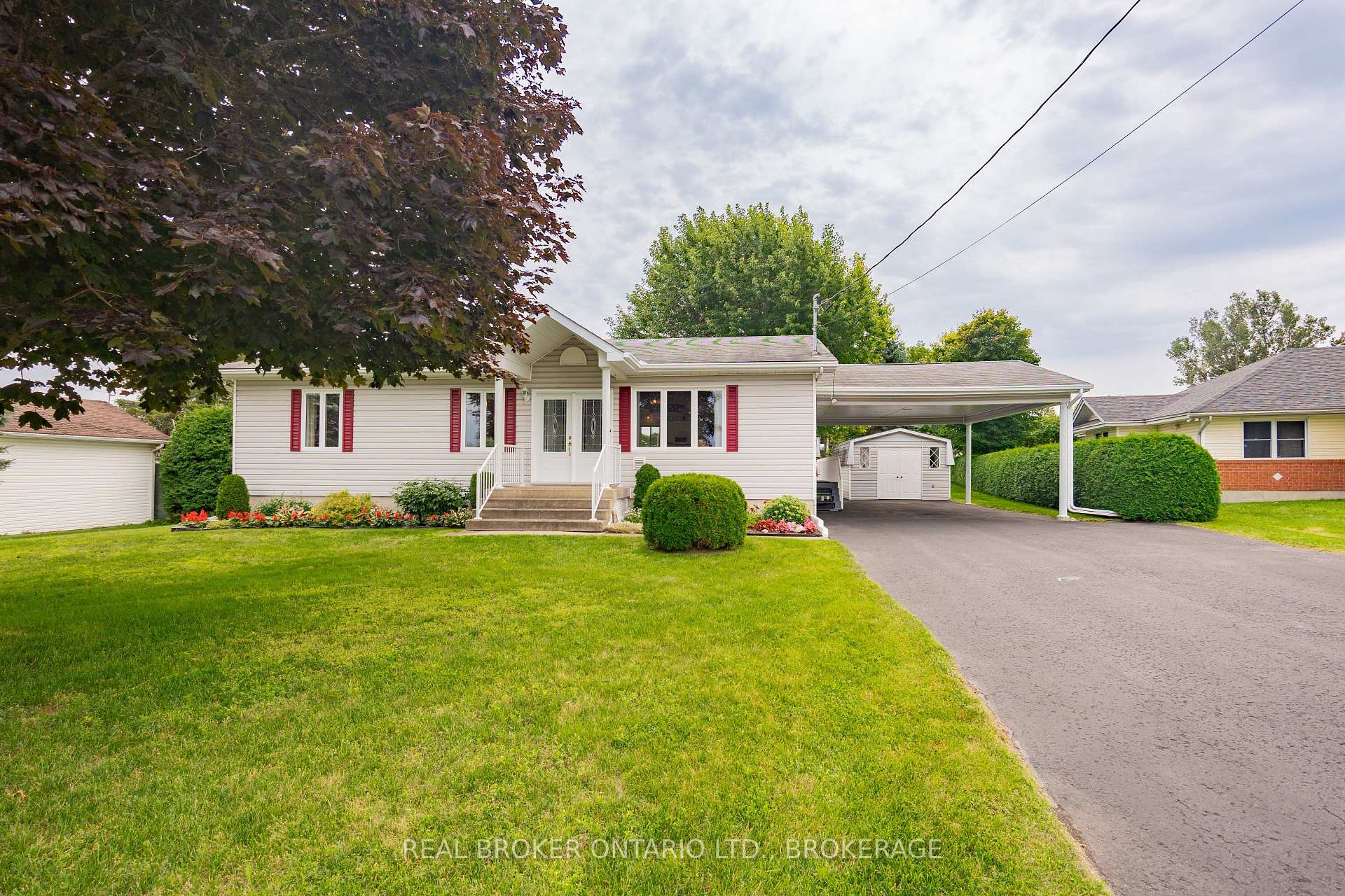 Photo 1 of 20392 Roy Crescent, South Glengarry, South Glengarry (Charlottenburgh) Twp — HOMEH