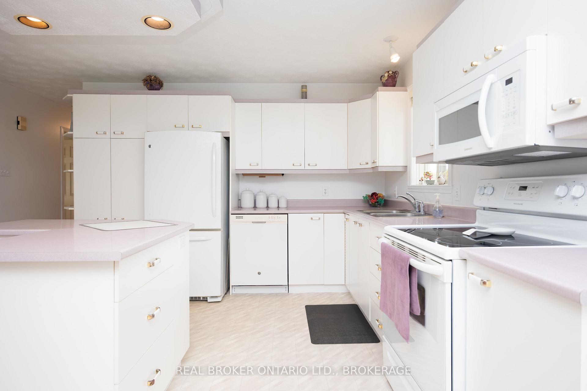 Photo 14 of 20392 Roy Crescent, South Glengarry, South Glengarry (Charlottenburgh) Twp — HOMEH