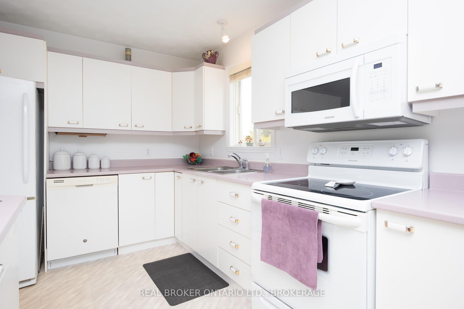 Photo 16 of 20392 Roy Crescent, South Glengarry, South Glengarry (Charlottenburgh) Twp — HOMEH