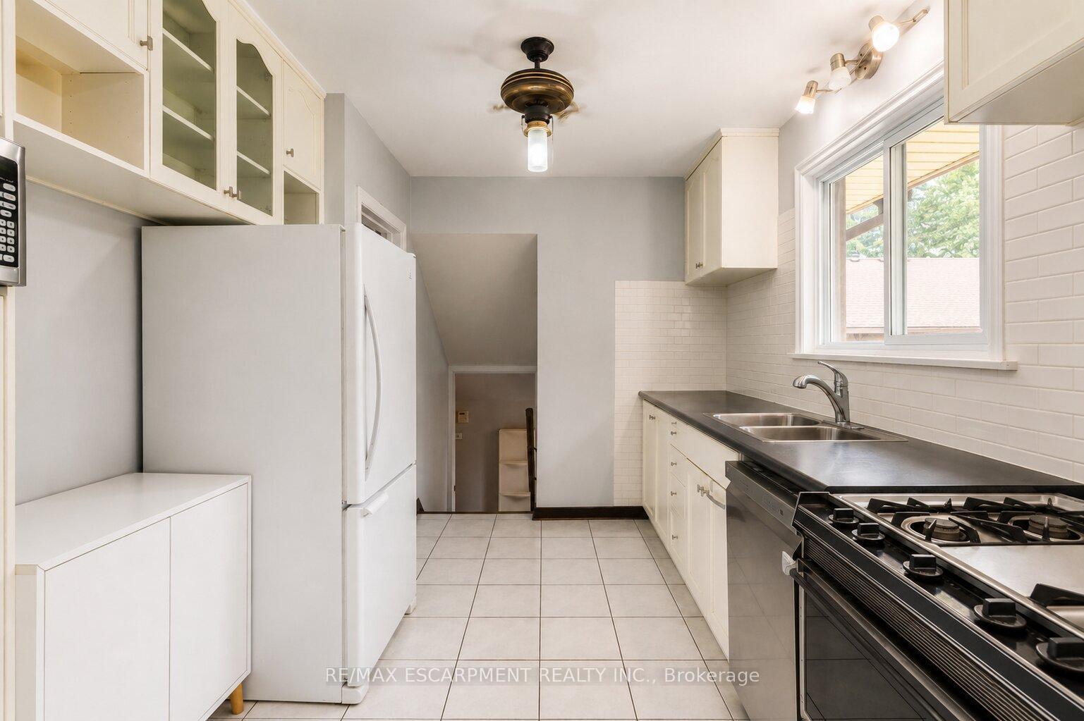 Photo 13 of 120 Stone Church Road W, Hamilton, Gourley — HOMEH