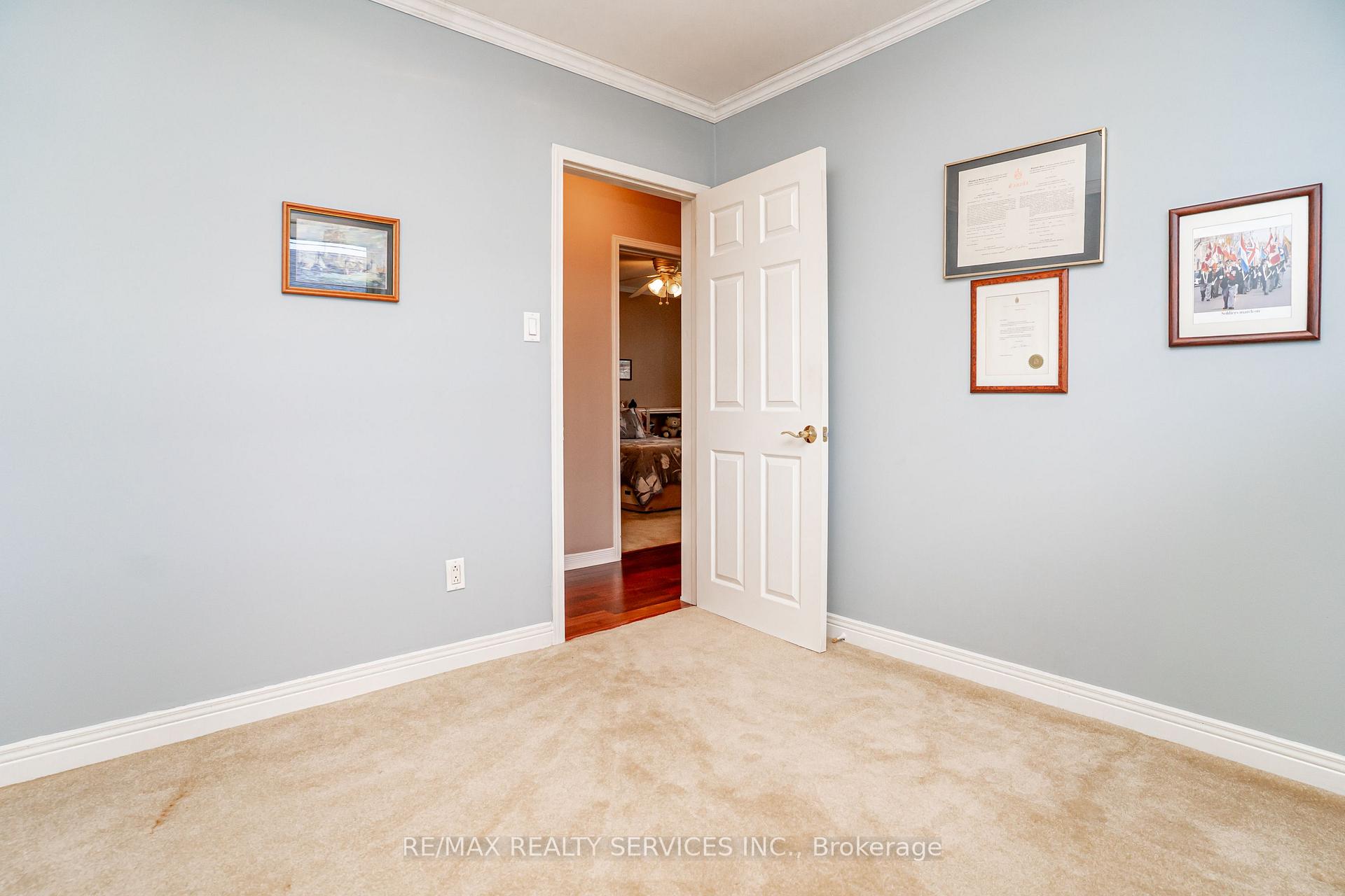 Photo 23 of 87 Ambleside Drive, Brampton, Brampton South — HOMEH