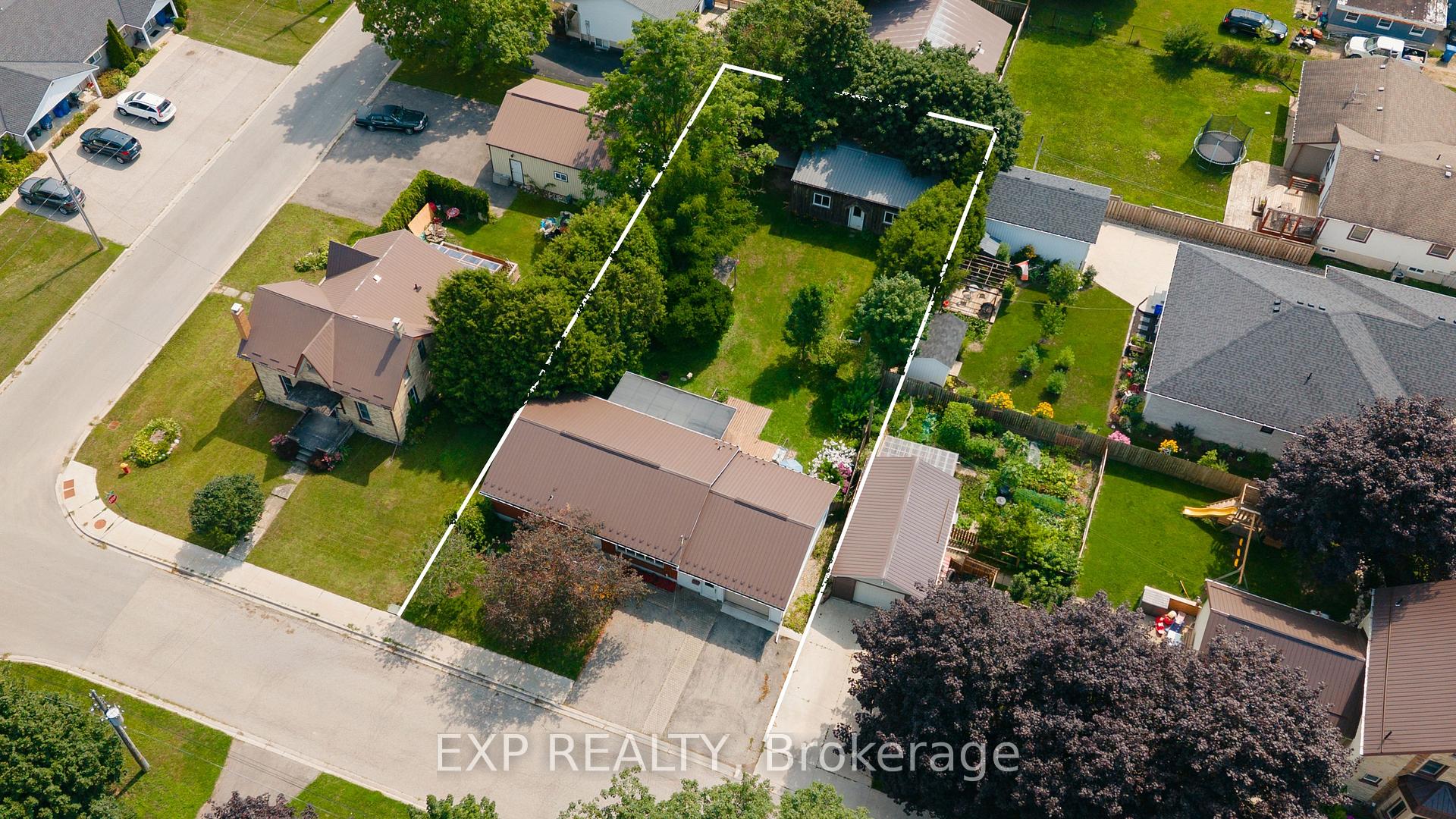 Photo 1 of 250 Albert Street, Minto — HOMEH