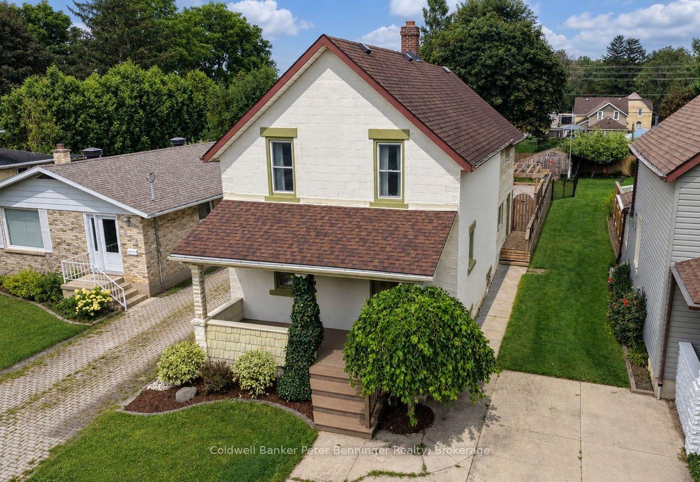 Photo of 618 8th Avenue