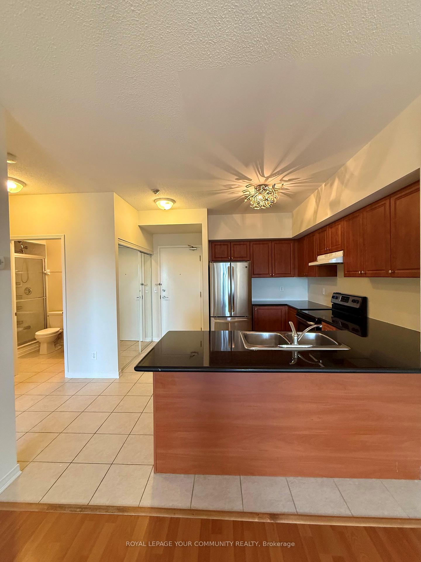 Photo 8 of Unit 301, 9451 Jane Street, Vaughan, Maple — HOMEH