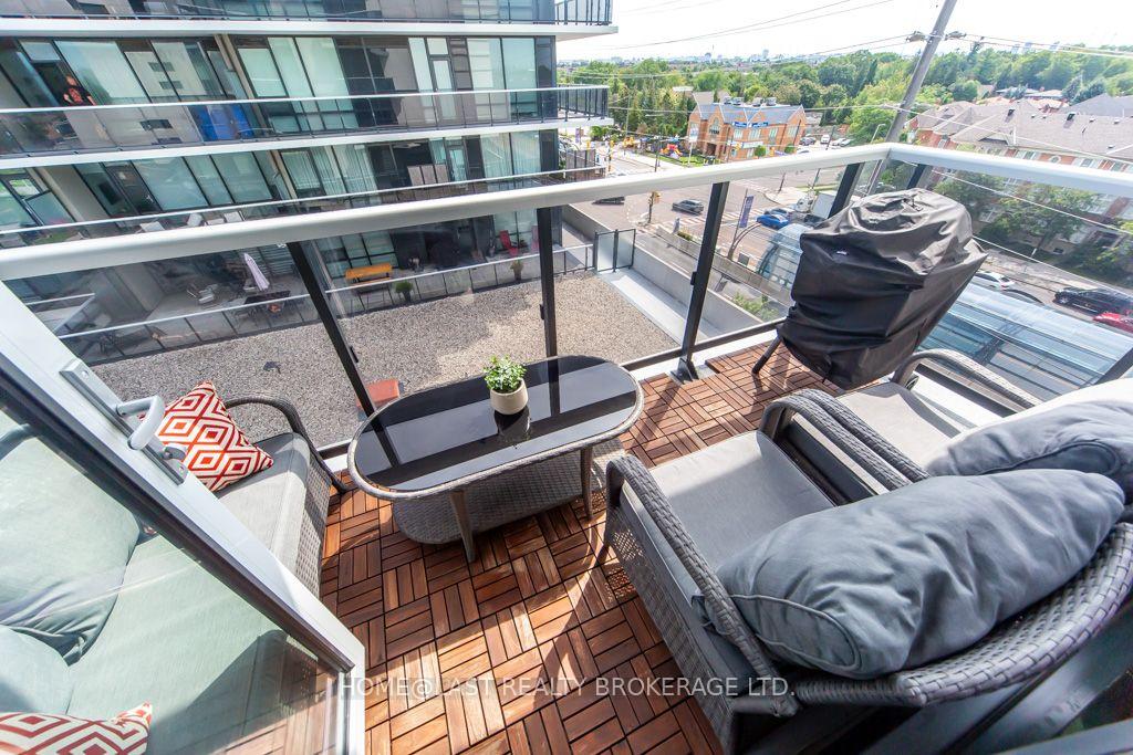 Photo 8 of Unit 605, 4800 Highway 7, Vaughan, East Woodbridge — HOMEH