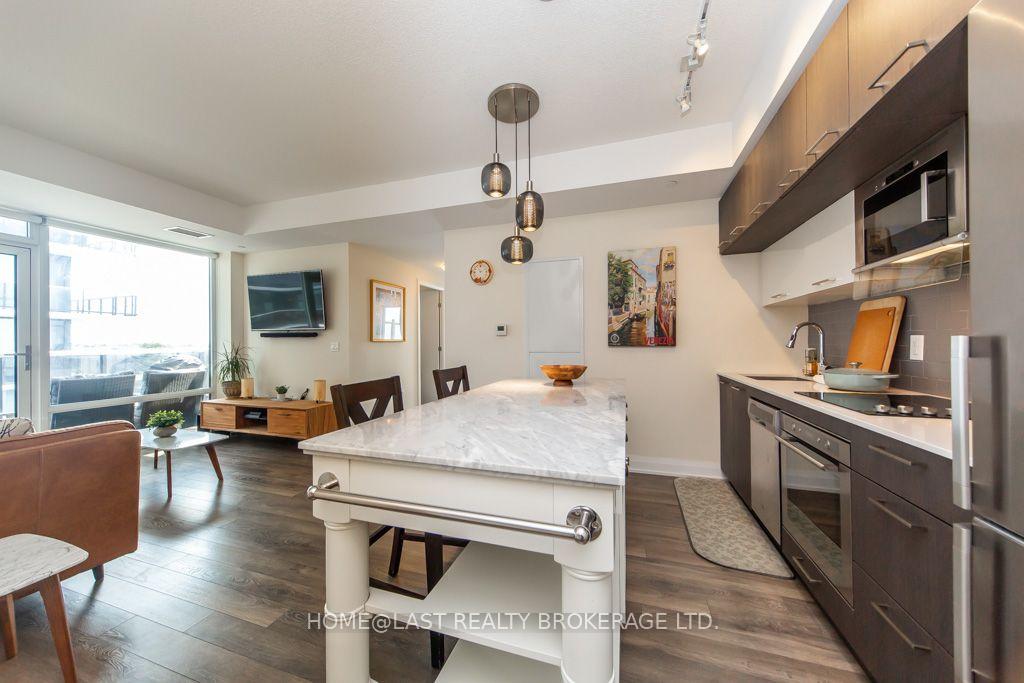Photo 12 of Unit 605, 4800 Highway 7, Vaughan, East Woodbridge — HOMEH