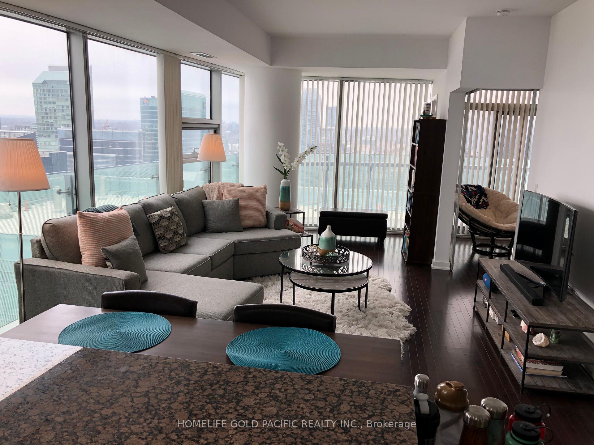 Photo 10 of Unit 5208, 14 York Street, Toronto, Waterfront Communities — HOMEH