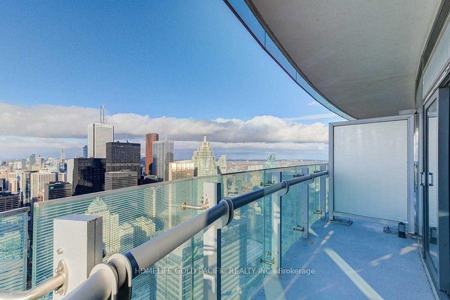Photo 14 of Unit 5208, 14 York Street, Toronto, Waterfront Communities — HOMEH