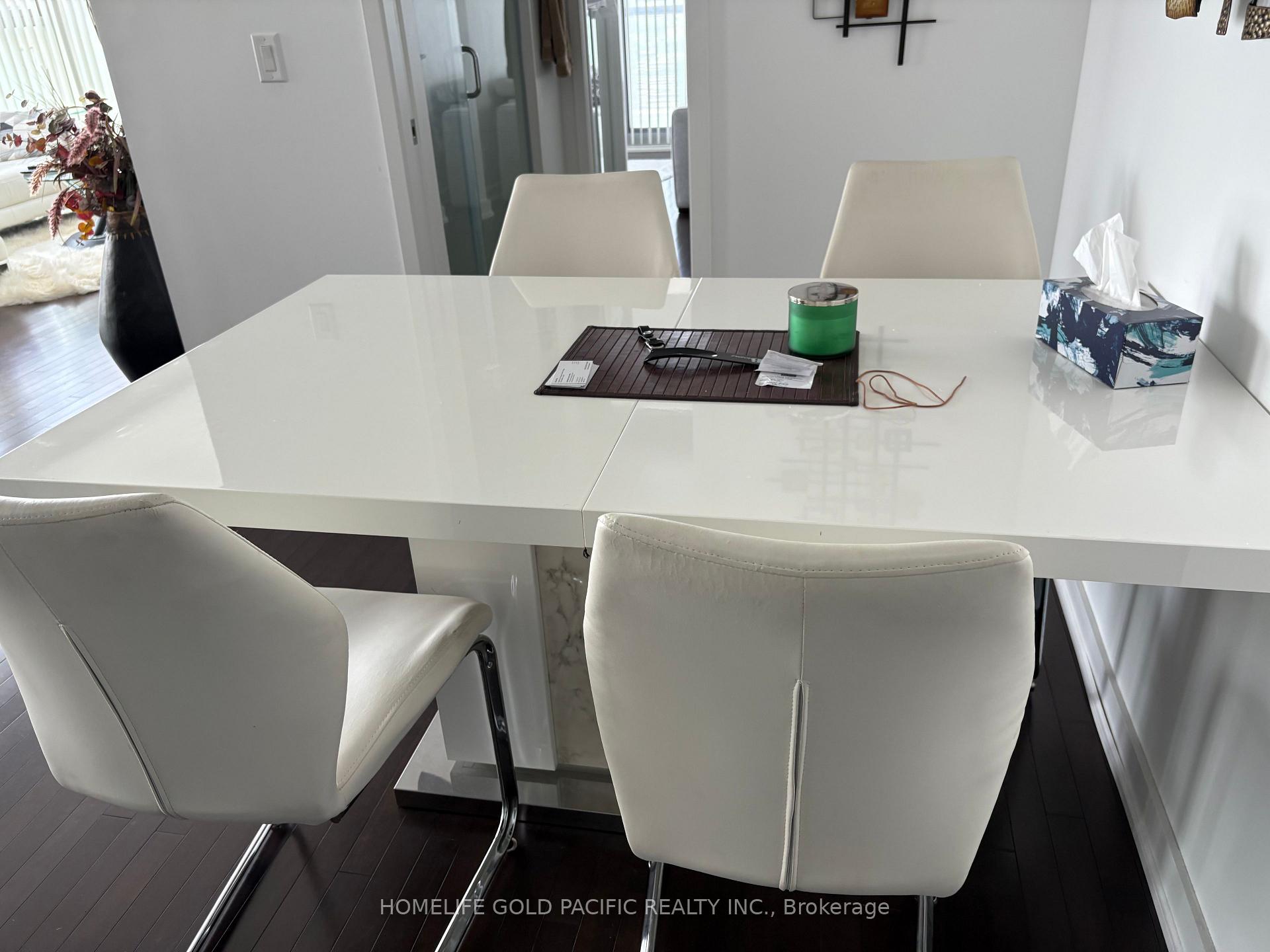 Photo 16 of Unit 5208, 14 York Street, Toronto, Waterfront Communities — HOMEH