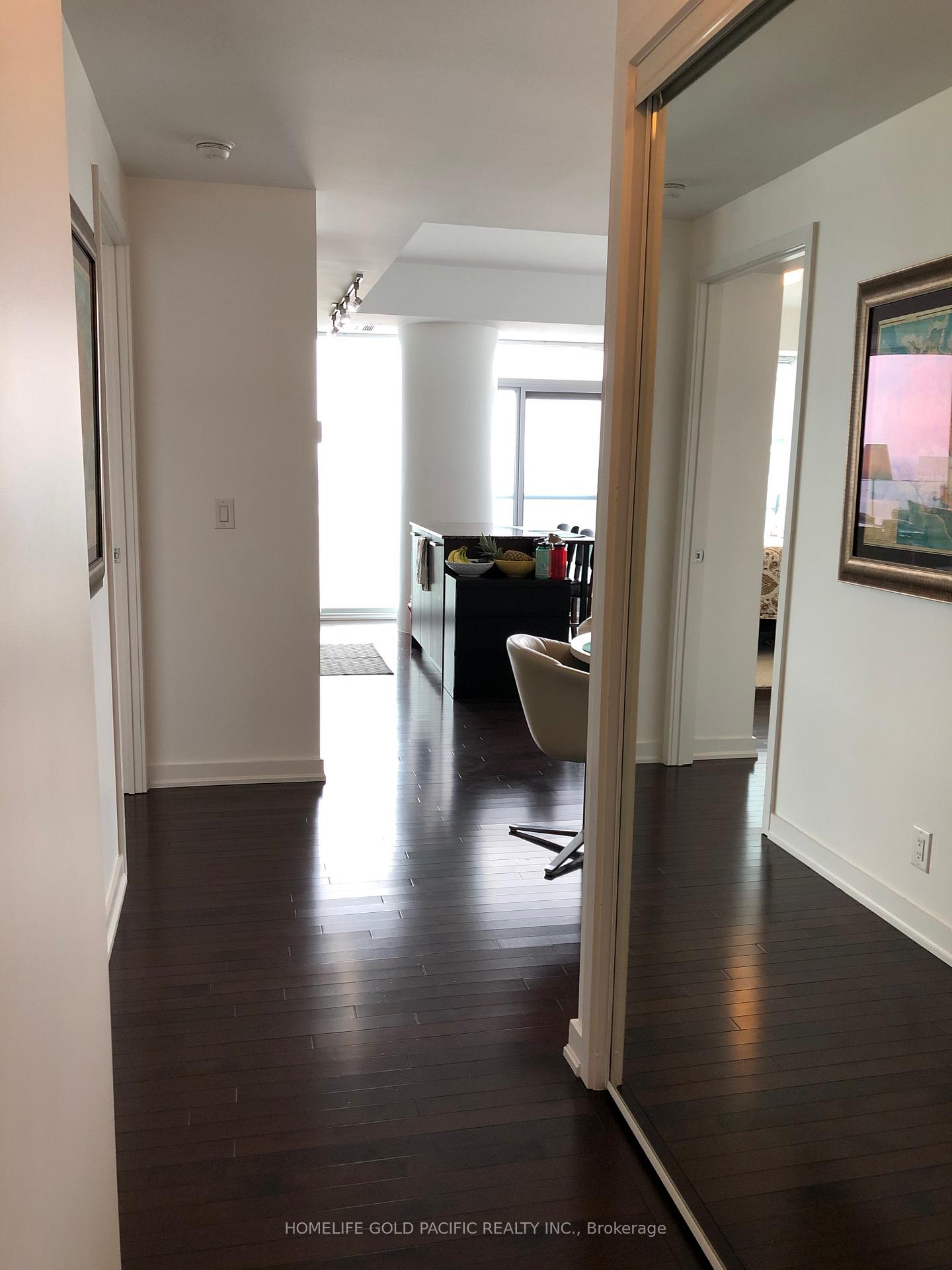 Photo 21 of Unit 5208, 14 York Street, Toronto, Waterfront Communities — HOMEH