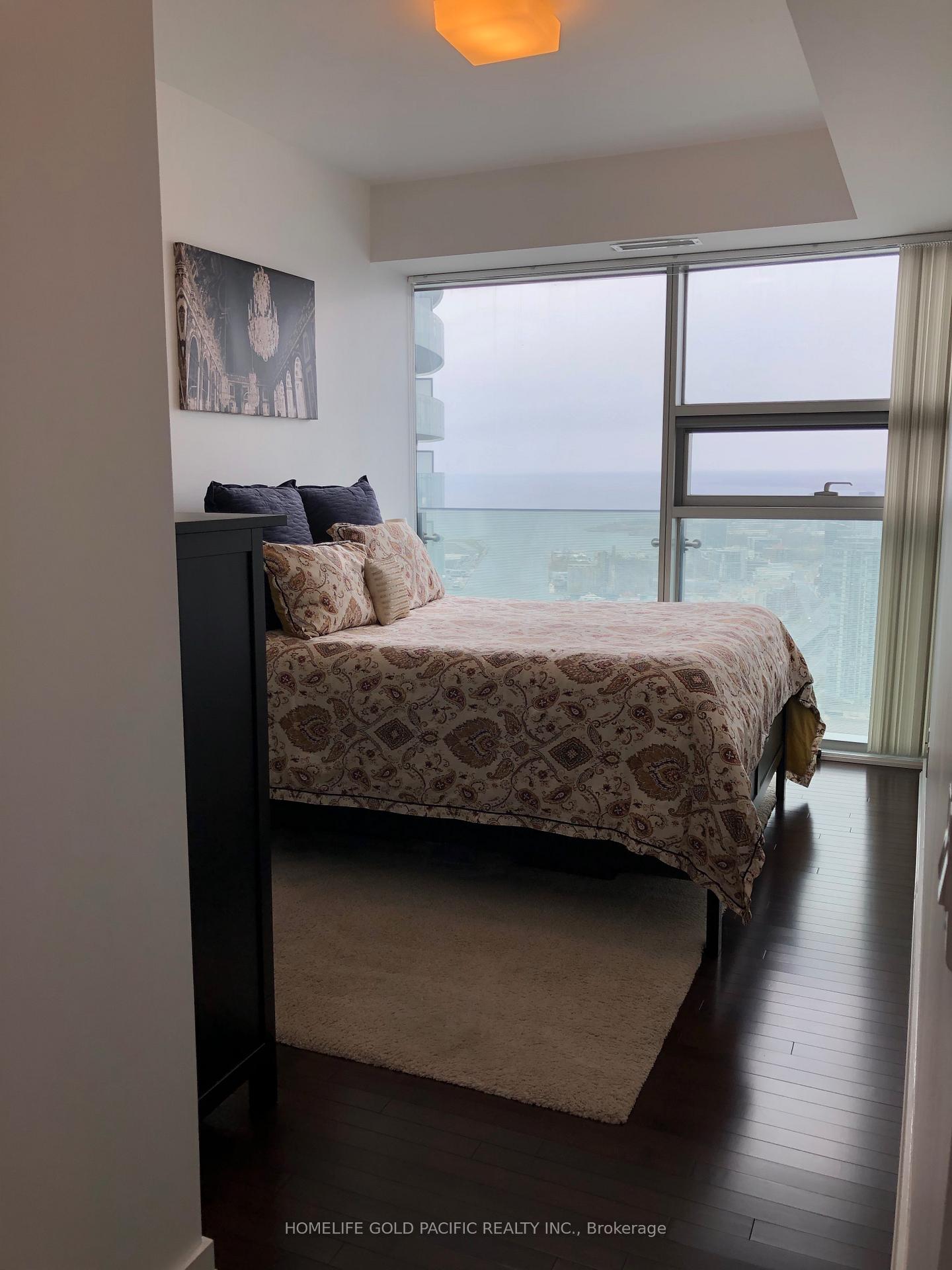 Photo 25 of Unit 5208, 14 York Street, Toronto, Waterfront Communities — HOMEH