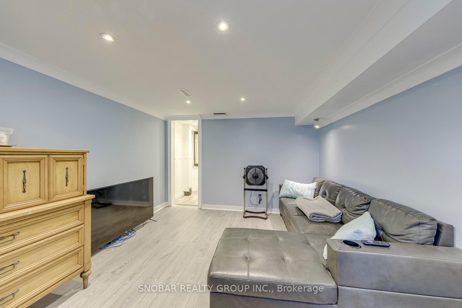 Photo 20 of 84 Allenby Avenue, Etobicoke, Elms-Old Rexdale — HOMEH