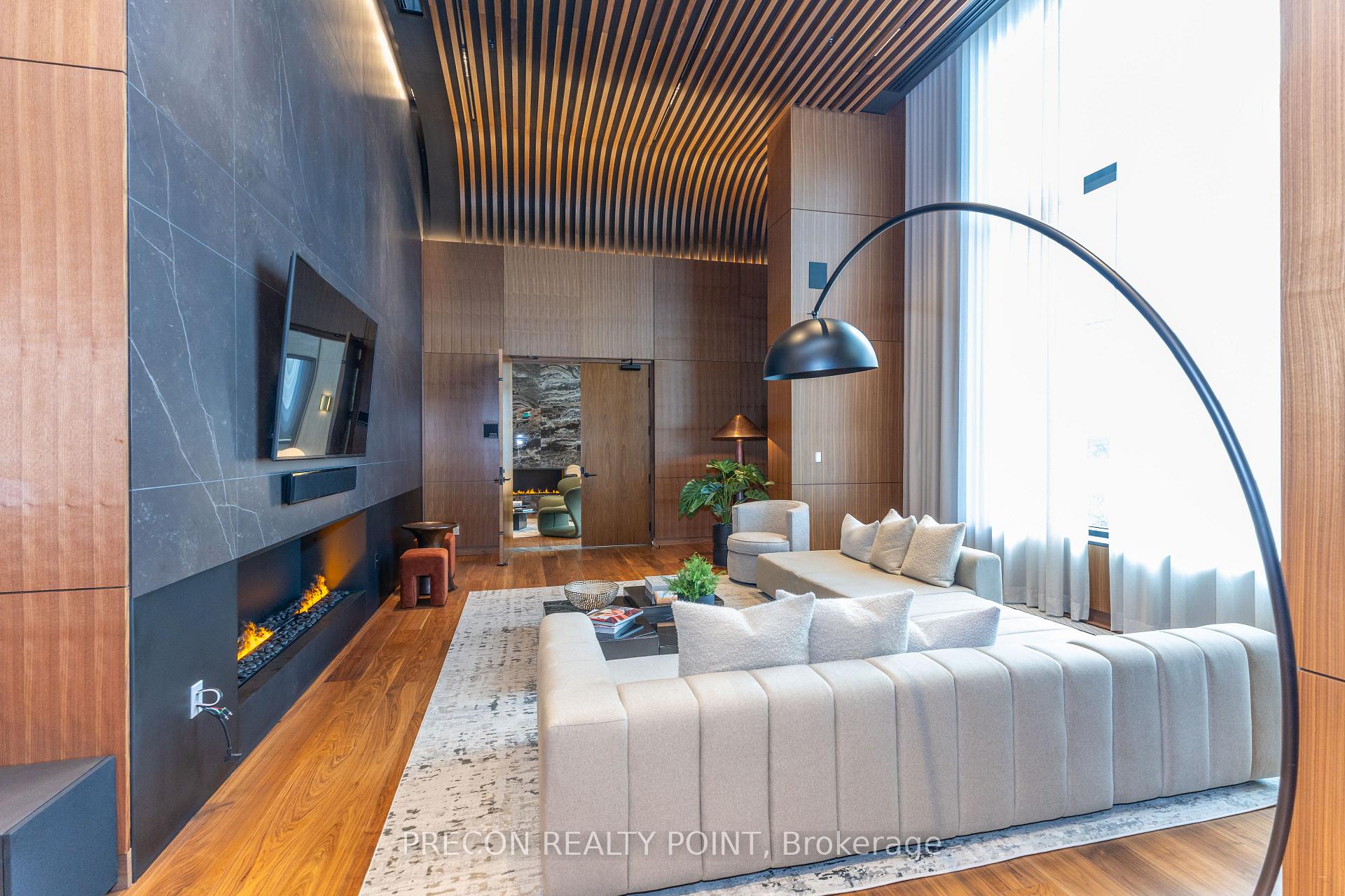Photo 31 of Unit 1401, 3240 William Coltson Avenue E, Oakville, Joshua Meadows — HOMEH