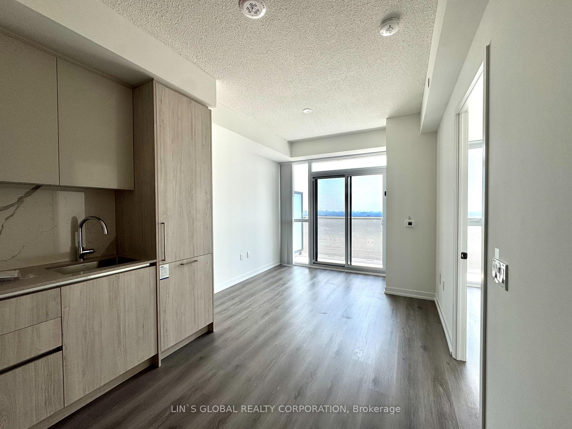 Photo 6 of Unit 5605, 225 Commerce Street, Vaughan, Vaughan Corporate Centre — HOMEH
