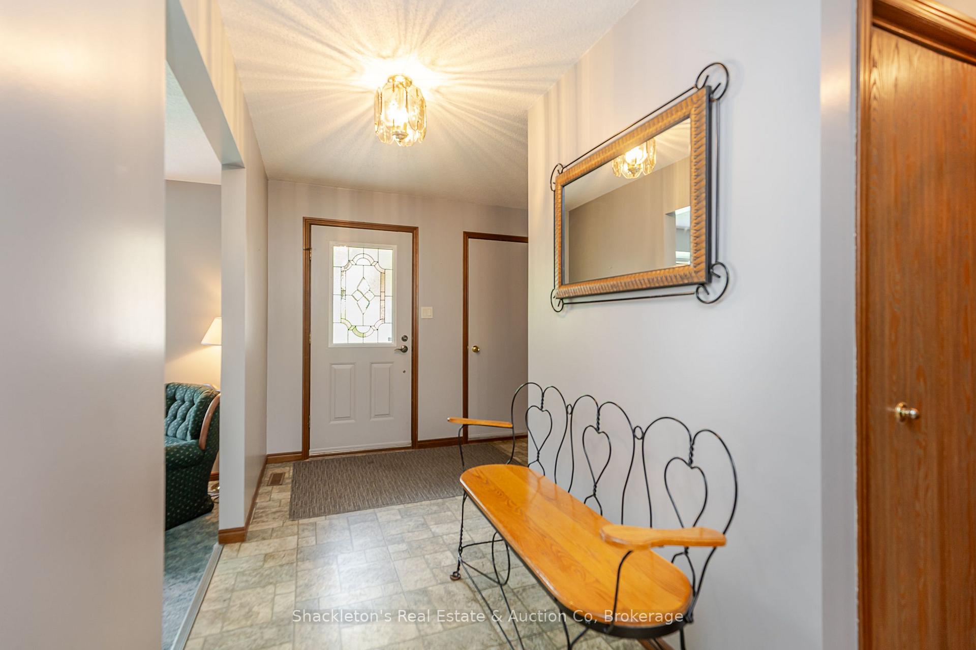 Photo 6 of 229 Briarhill Drive, Stratford — HOMEH