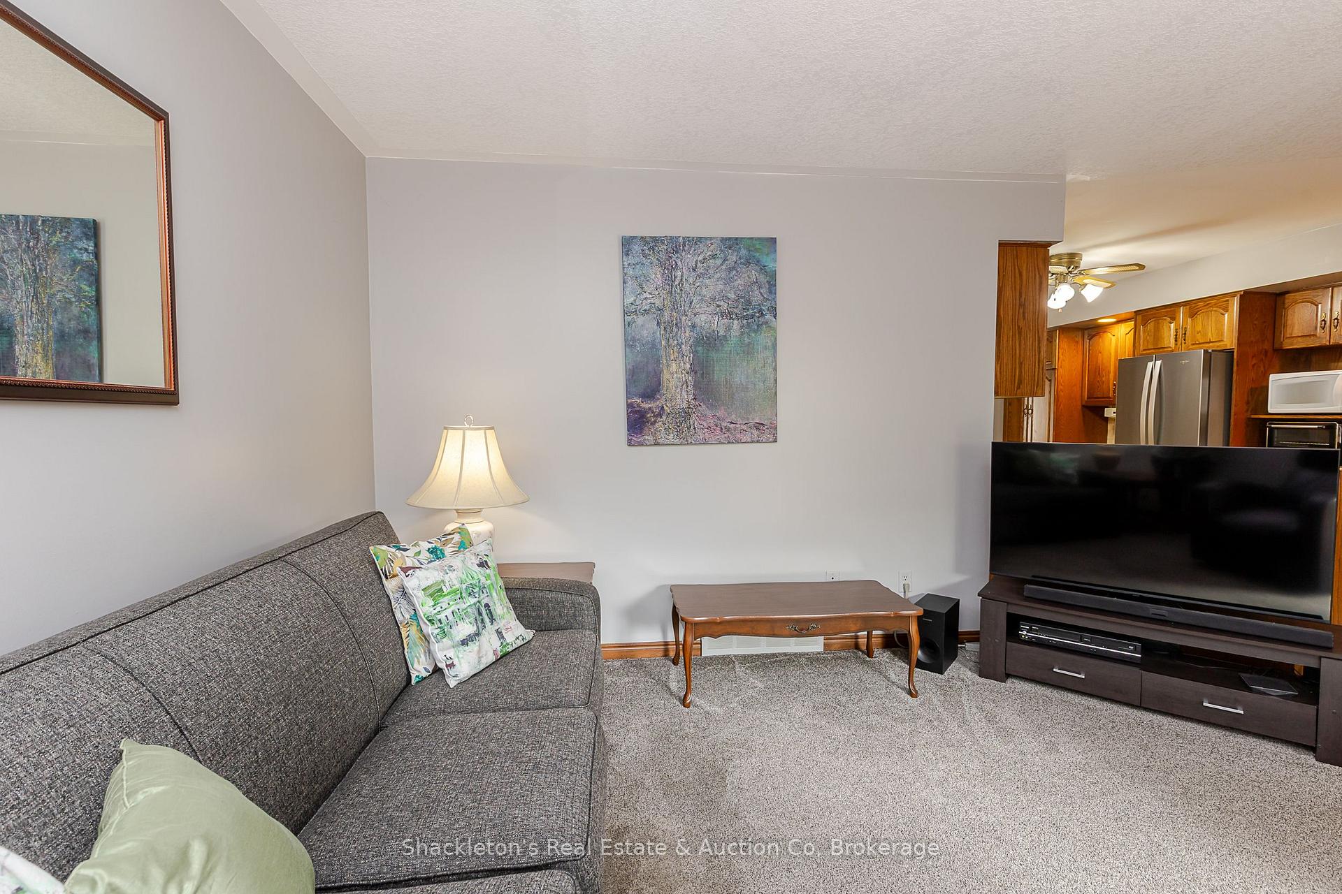 Photo 20 of 229 Briarhill Drive, Stratford — HOMEH