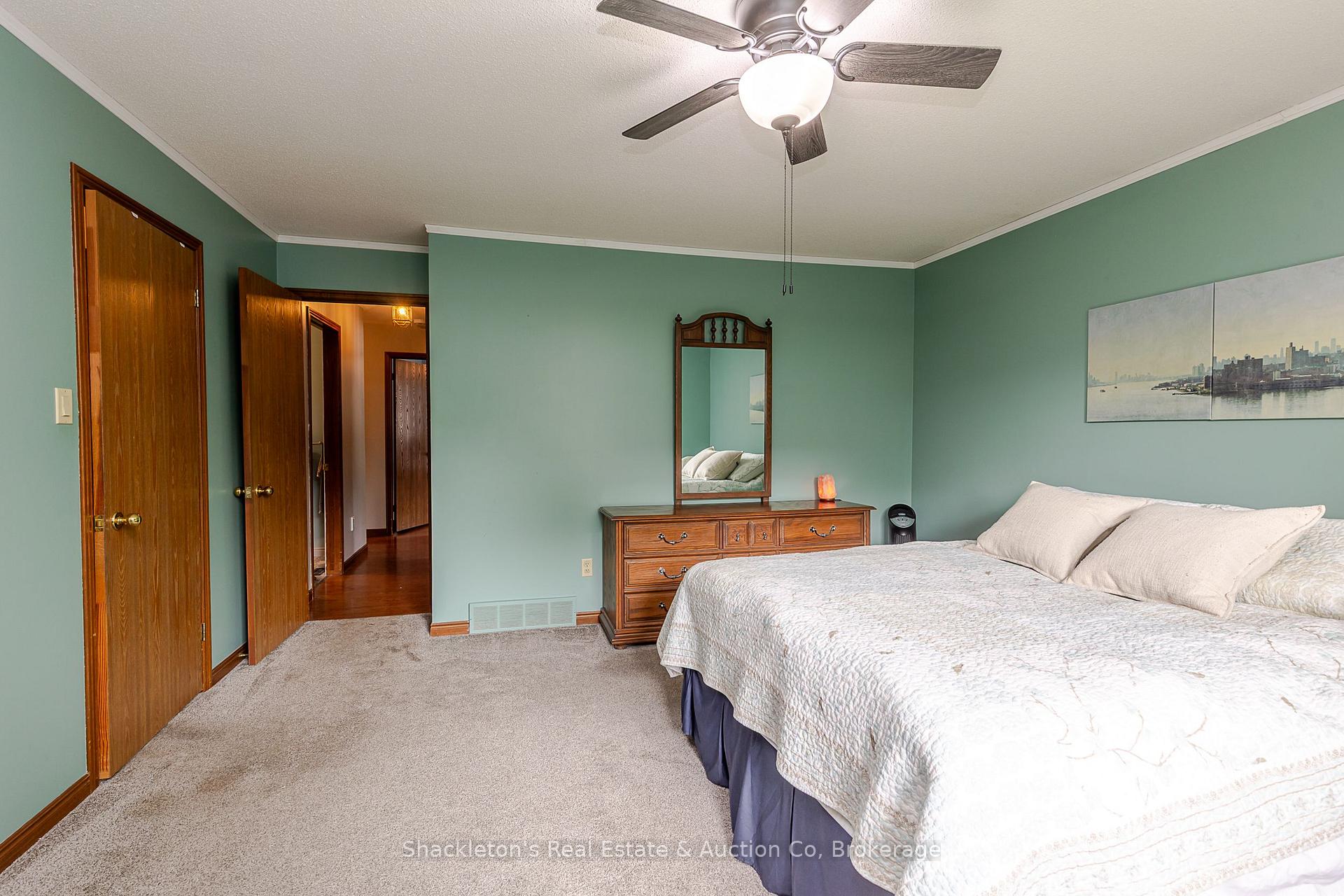 Photo 26 of 229 Briarhill Drive, Stratford — HOMEH