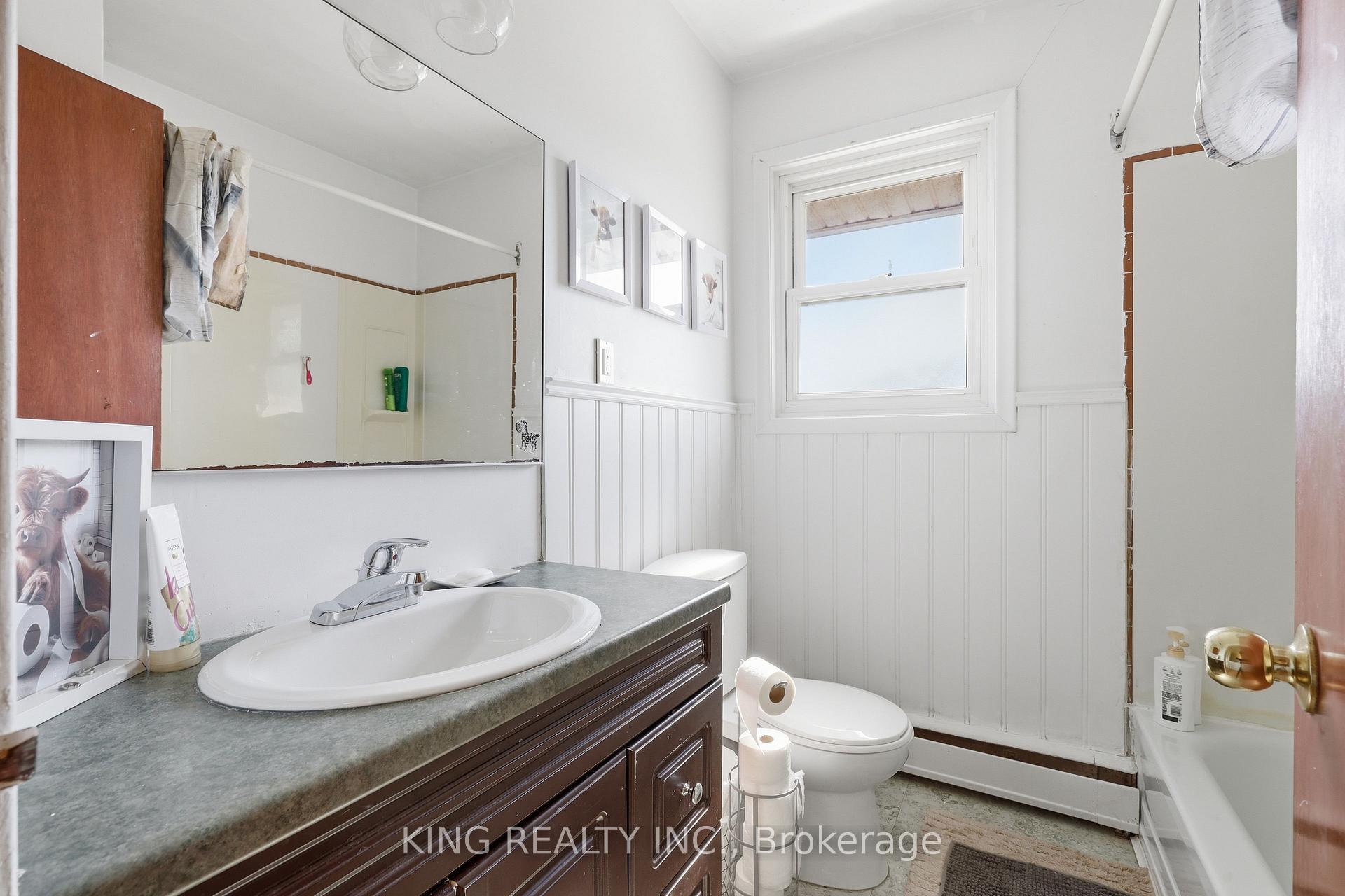 Photo 23 of 920 Concession Road, Cambridge, Lang's Farm — HOMEH