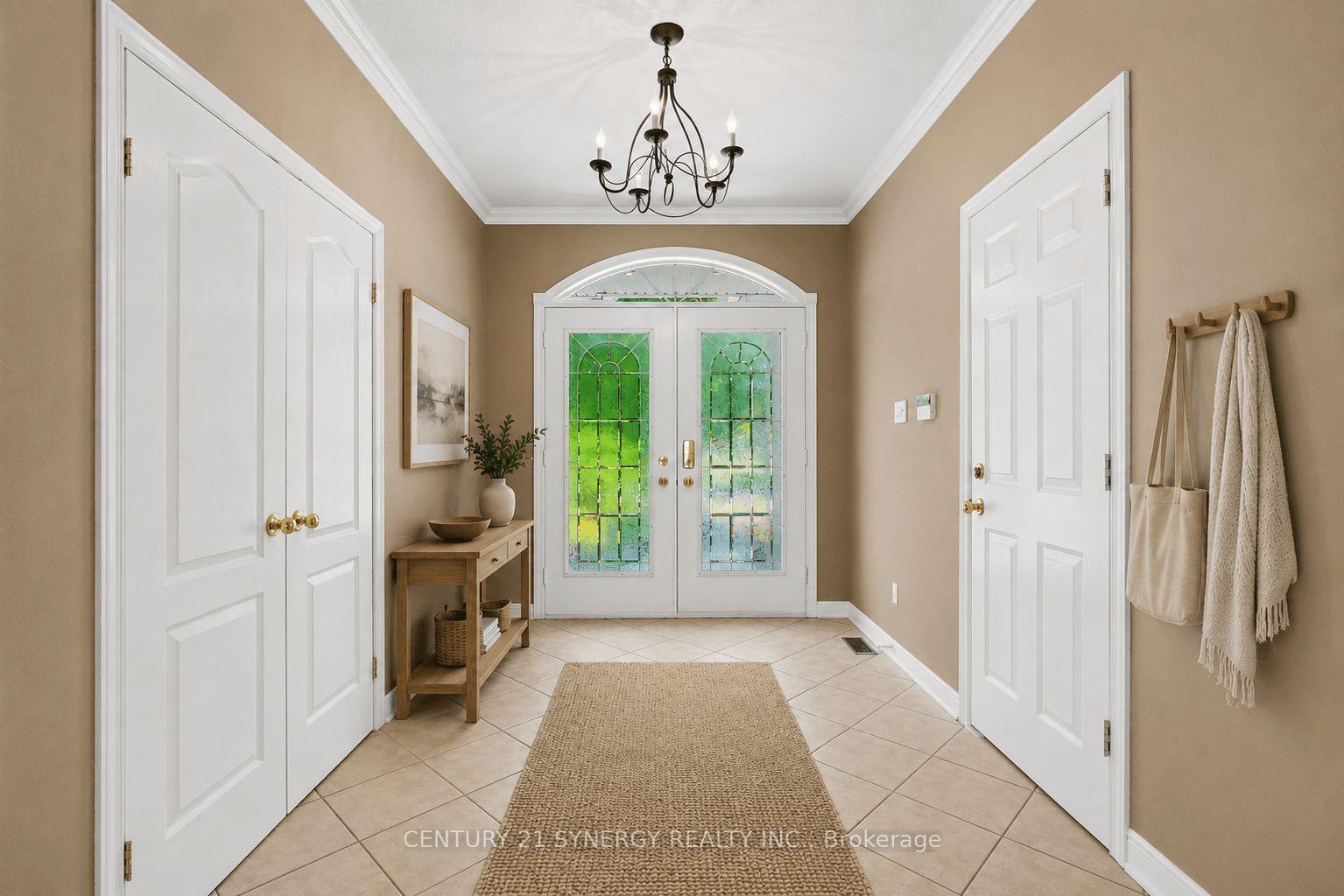 Photo 3 of 17 Warnock Court, Ottawa, Carson Meadows — HOMEH