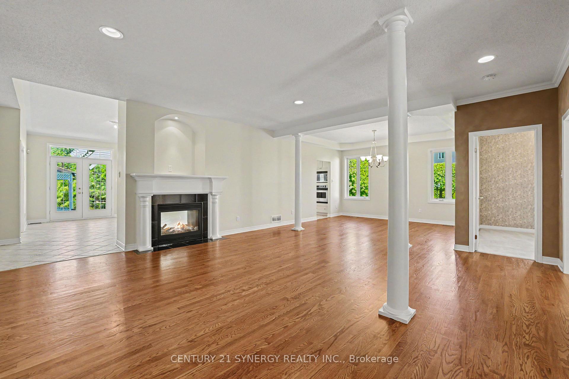 Photo 6 of 17 Warnock Court, Ottawa, Carson Meadows — HOMEH