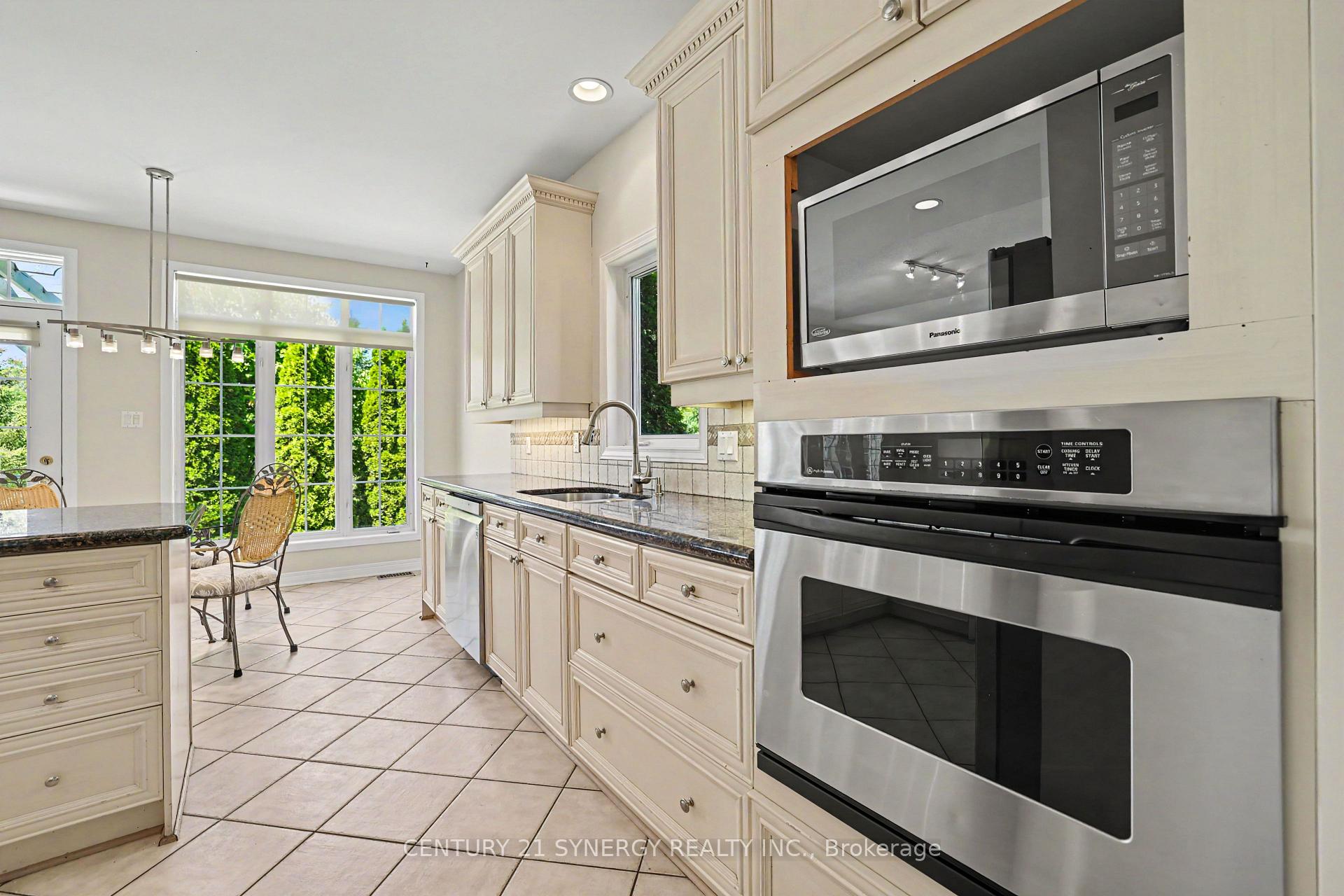 Photo 15 of 17 Warnock Court, Ottawa, Carson Meadows — HOMEH
