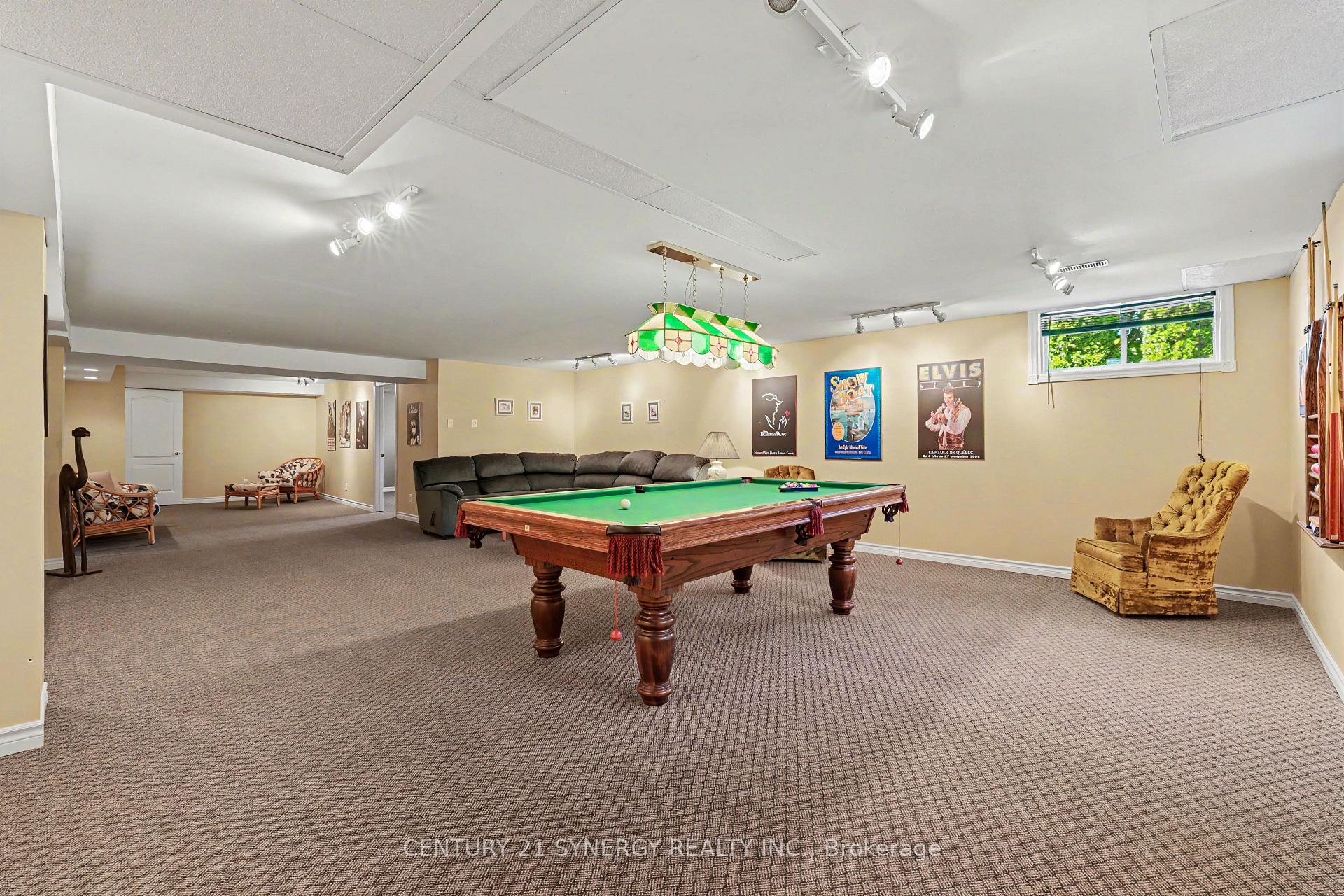 Photo 35 of 17 Warnock Court, Ottawa, Carson Meadows — HOMEH