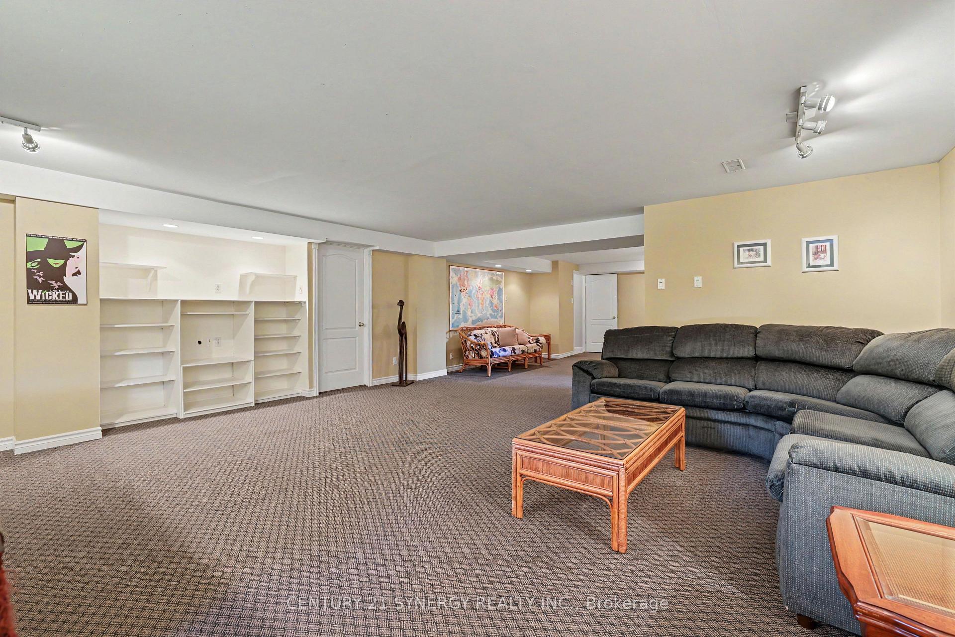 Photo 36 of 17 Warnock Court, Ottawa, Carson Meadows — HOMEH