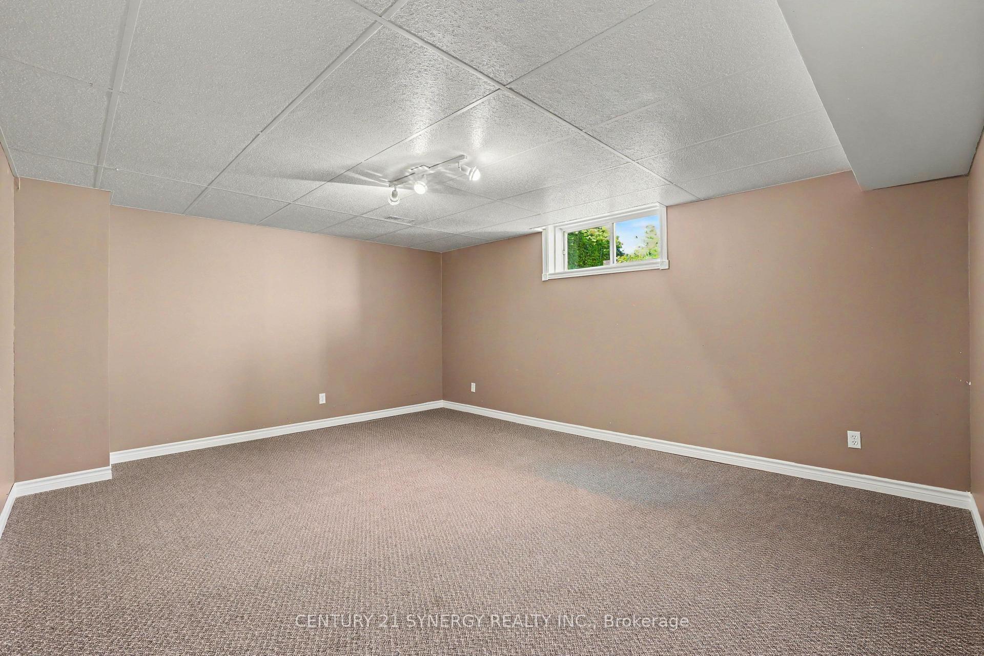 Photo 38 of 17 Warnock Court, Ottawa, Carson Meadows — HOMEH